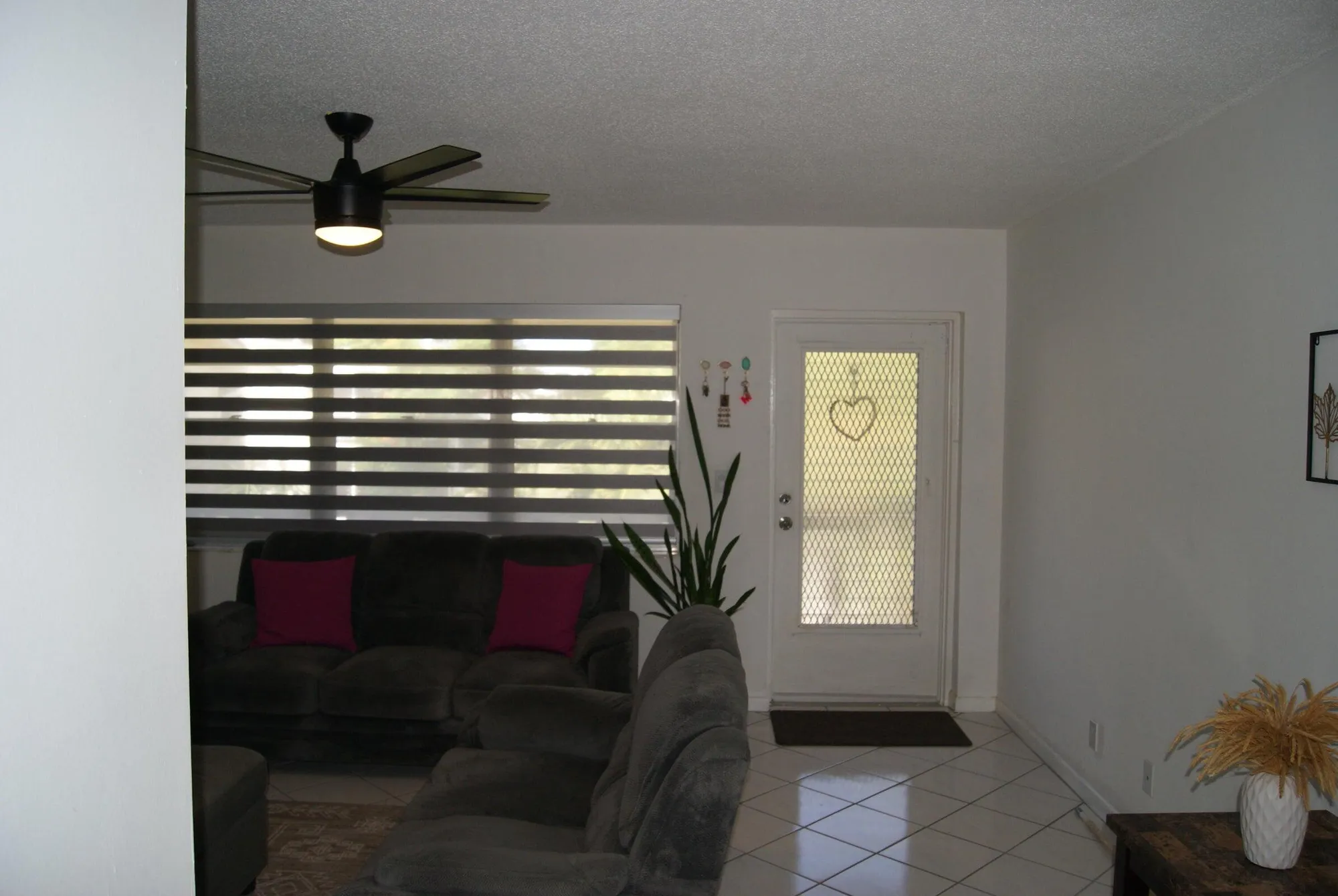 Property Slideshow image 7 of 12 | 215 sheffield i, West Palm Beach, FL, 33417