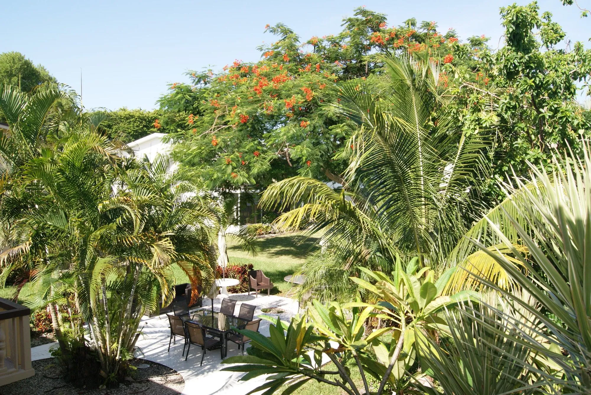 Property Slideshow image 1 of 12 | 215 sheffield i, West Palm Beach, FL, 33417