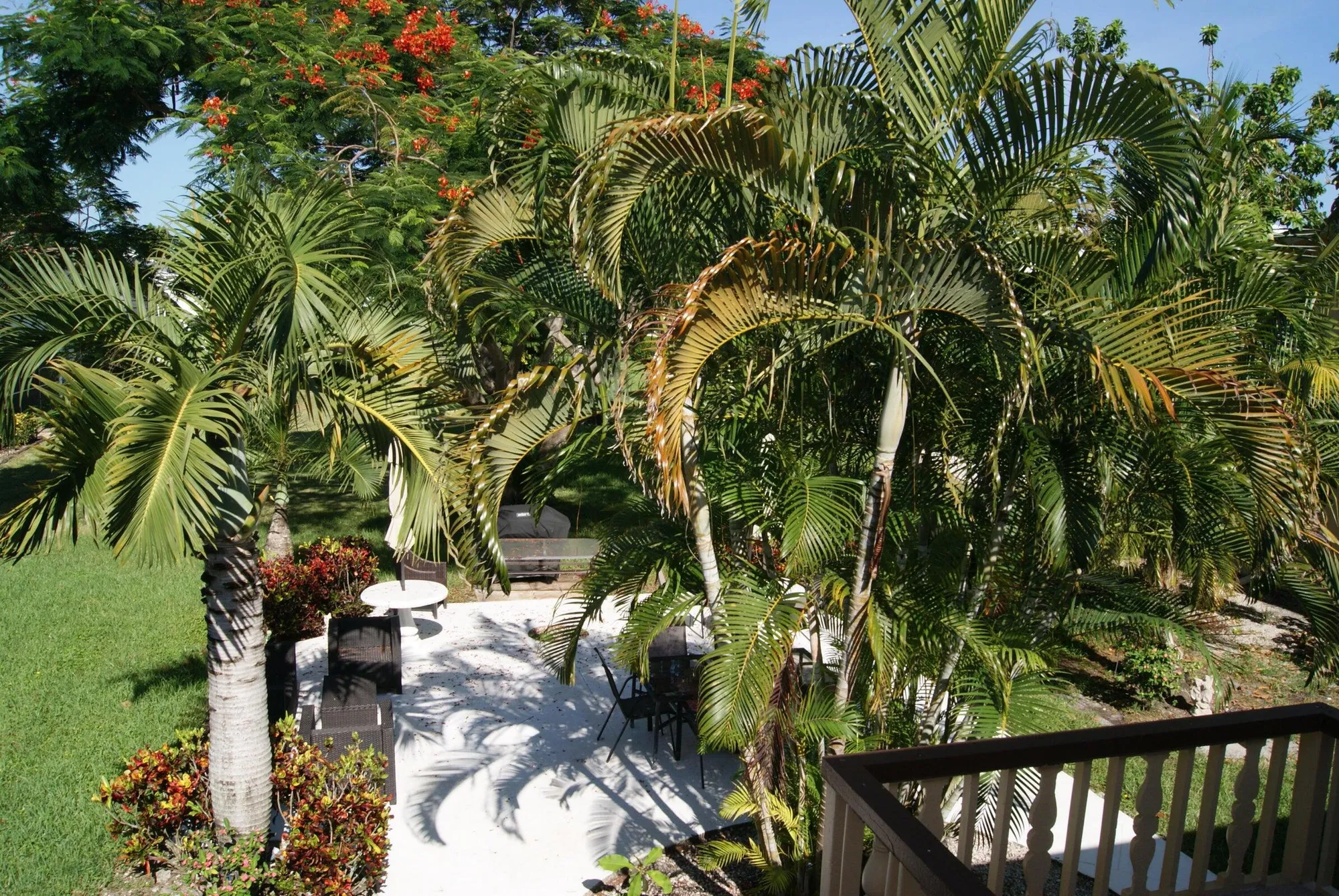 Property Slideshow image 2 of 12 | 215 sheffield i, West Palm Beach, FL, 33417