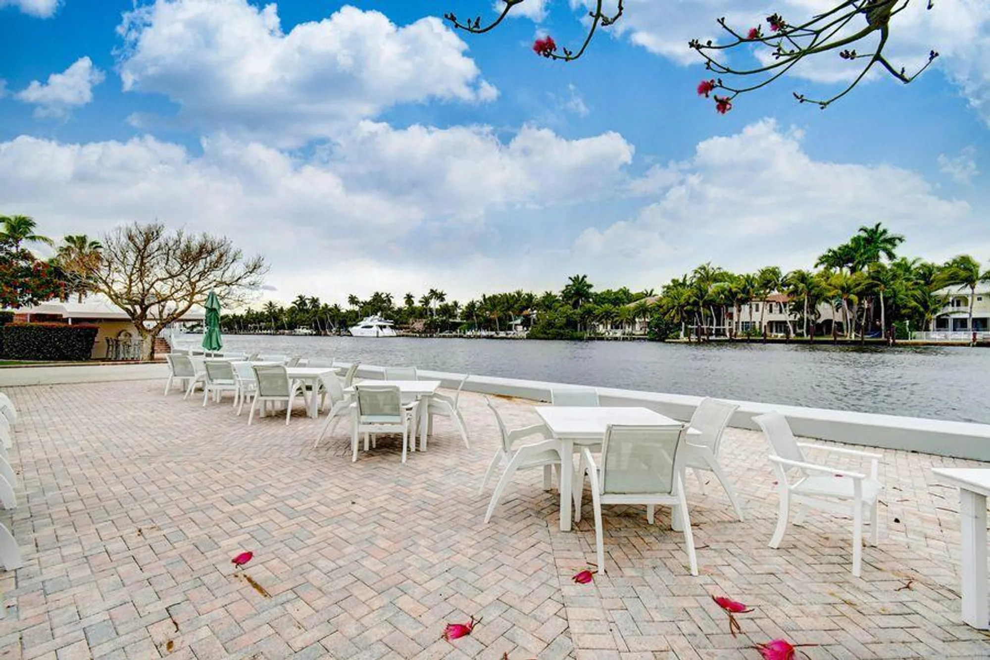 Property Slideshow image 26 of 47 | 200 macfarlane dr n-203, Delray Beach, FL, 33483