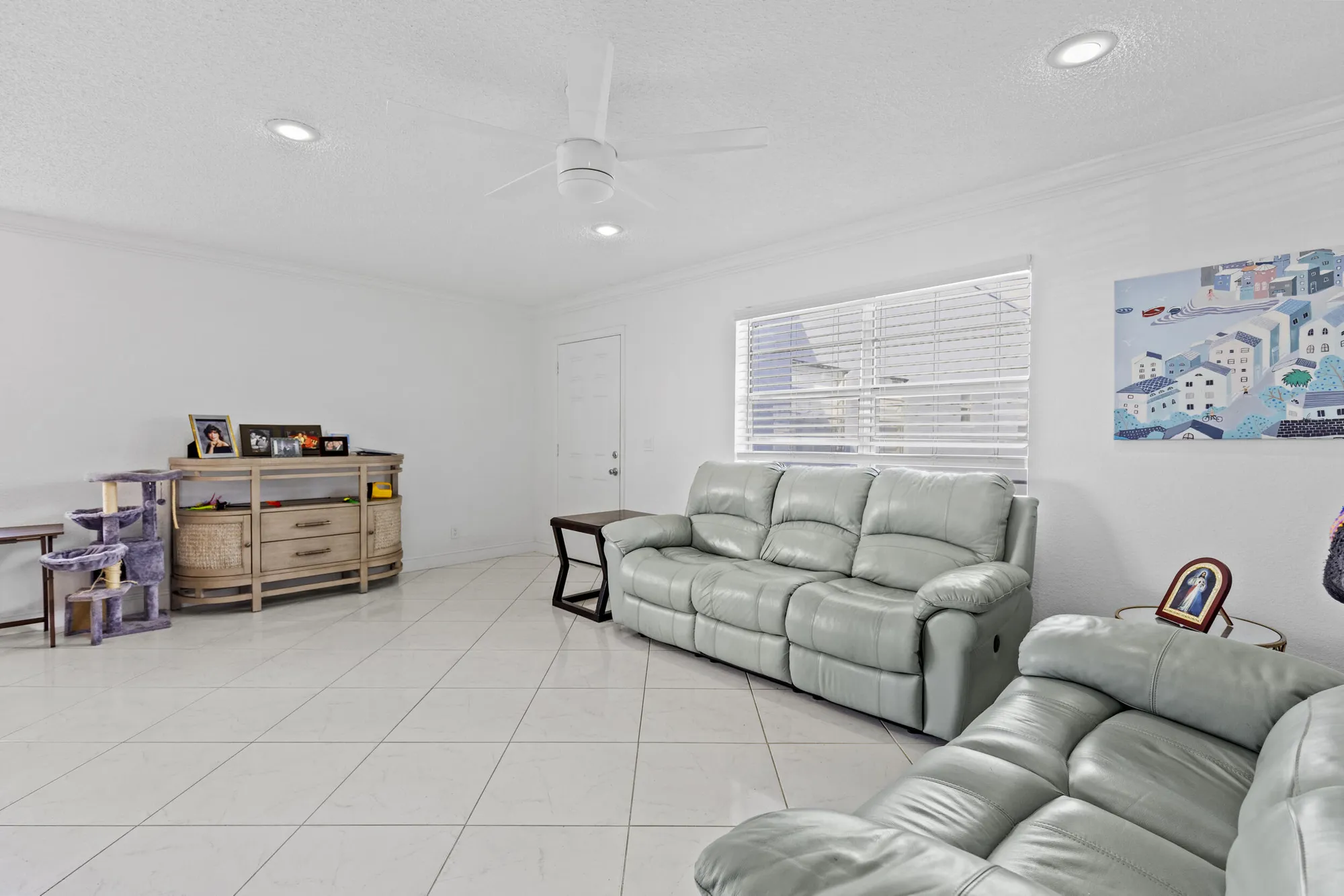 Property Slideshow image 9 of 49 | 137 burgundy c # 137, Delray Beach, FL, 33484