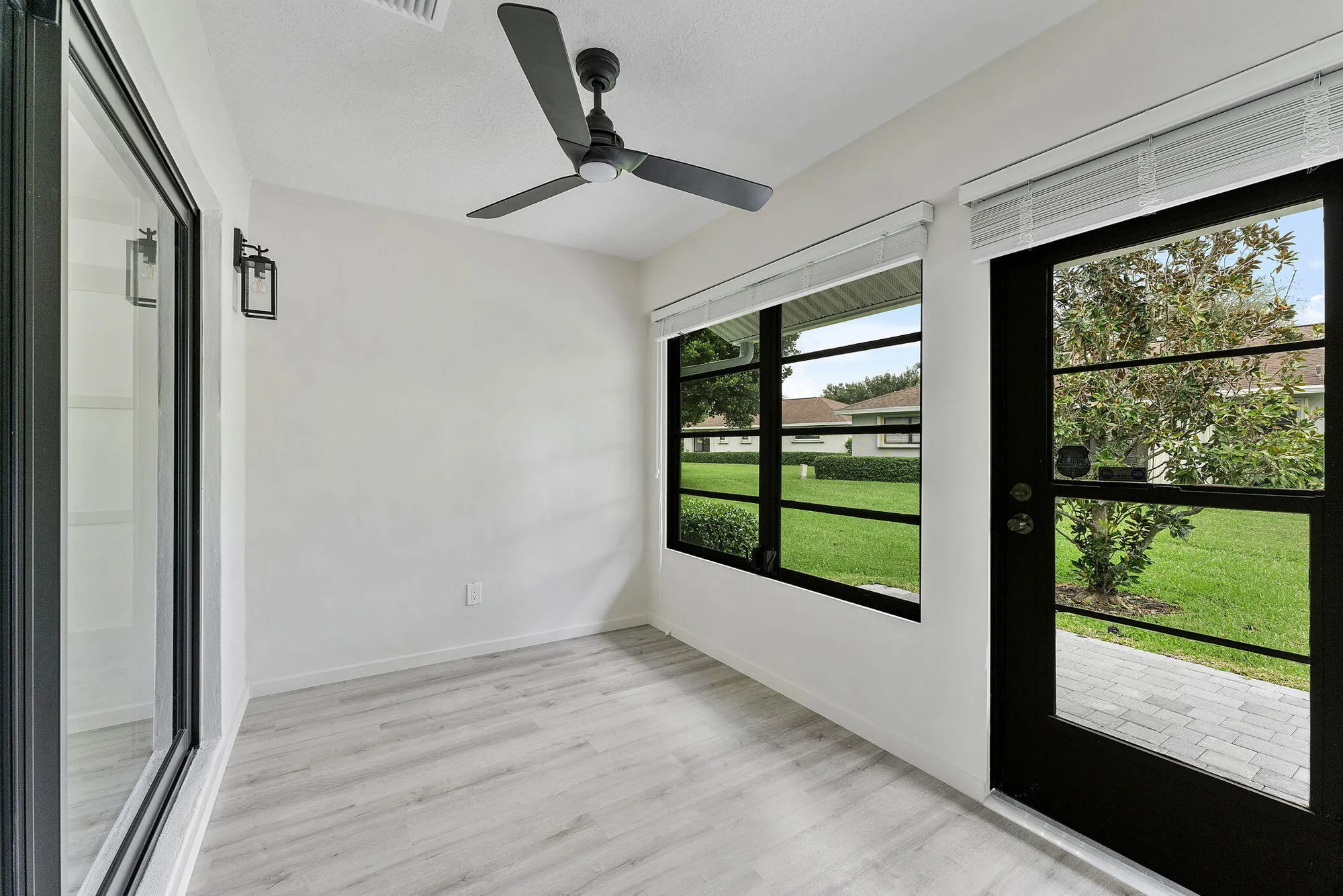 Property Slideshow image 28 of 30 | 4380 pear tree cir a, Boynton Beach, FL, 33436