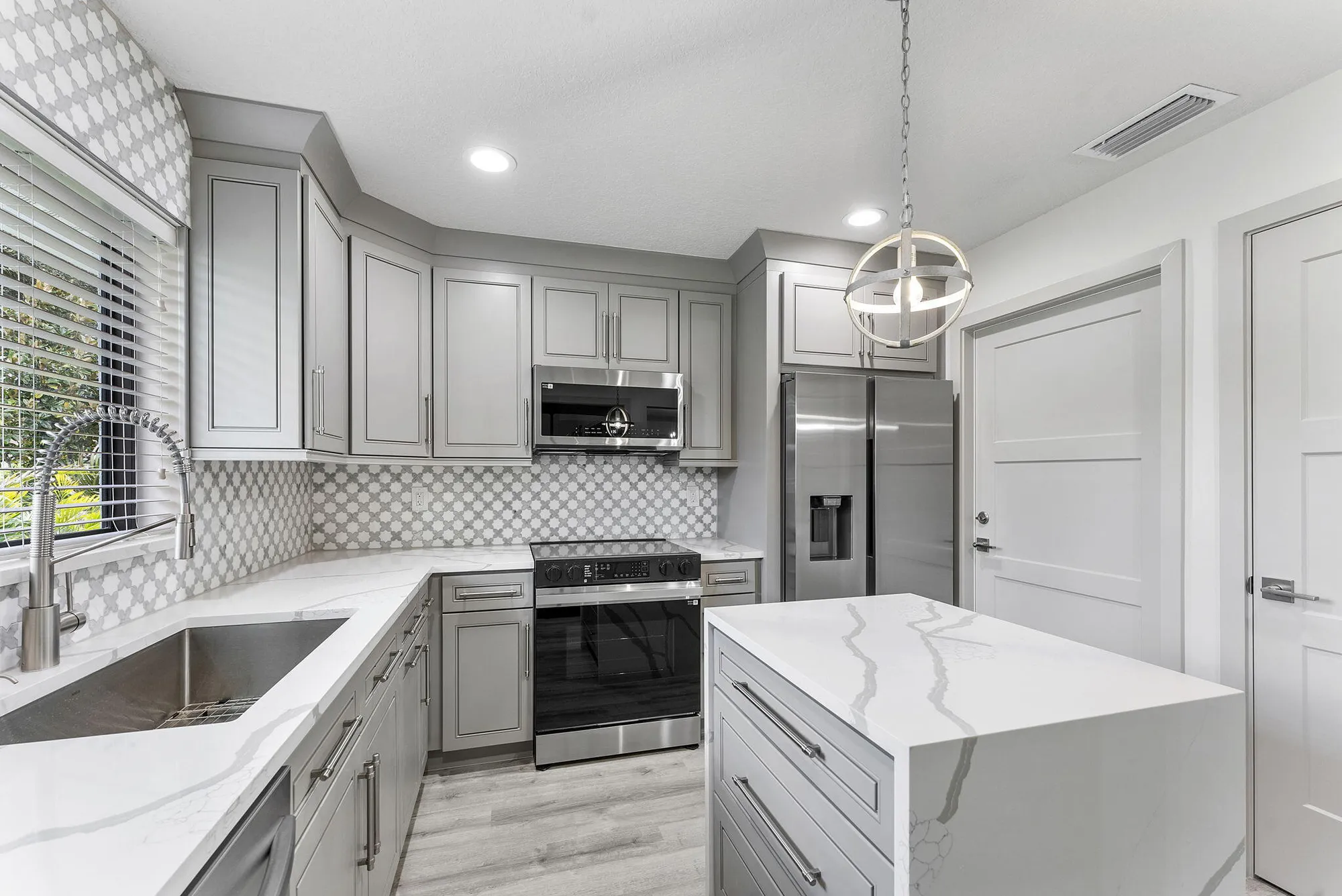 Property Slideshow image 27 of 30 | 4380 pear tree cir a, Boynton Beach, FL, 33436