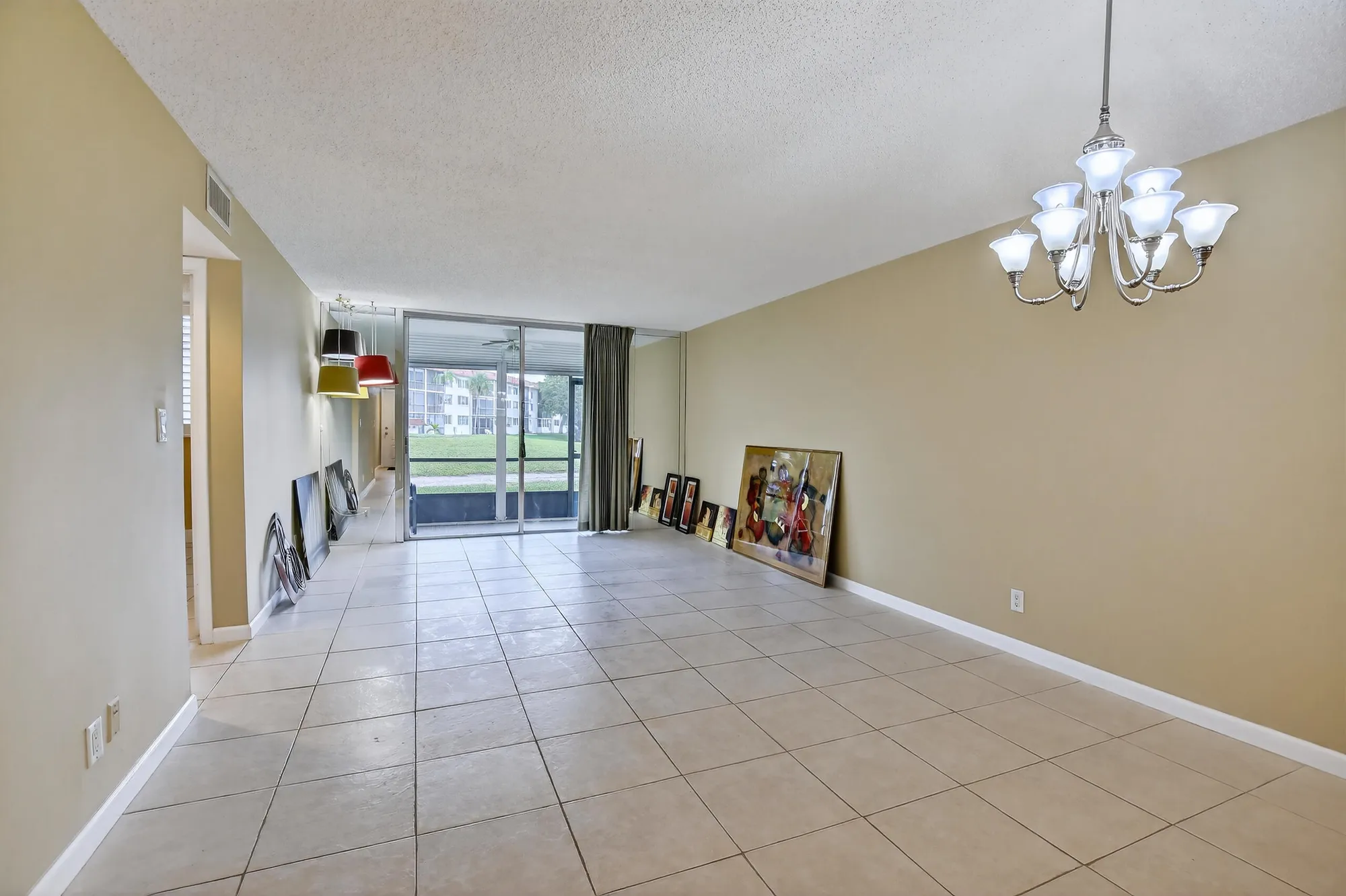 Property Slideshow image 12 of 47 | 411 s hollybrook dr 104, Pembroke Pines, FL, 33025