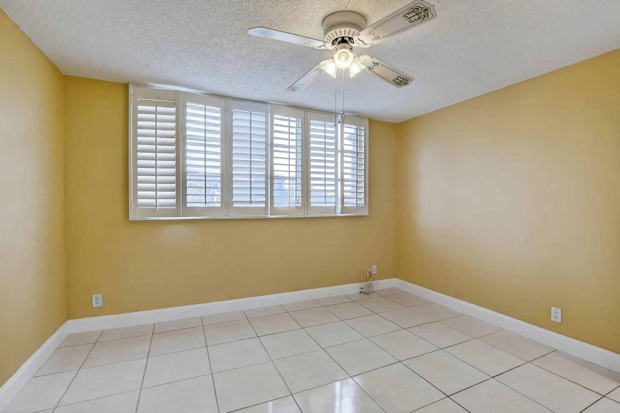 Property Slideshow image 24 of 47 | 411 s hollybrook dr 104, Pembroke Pines, FL, 33025