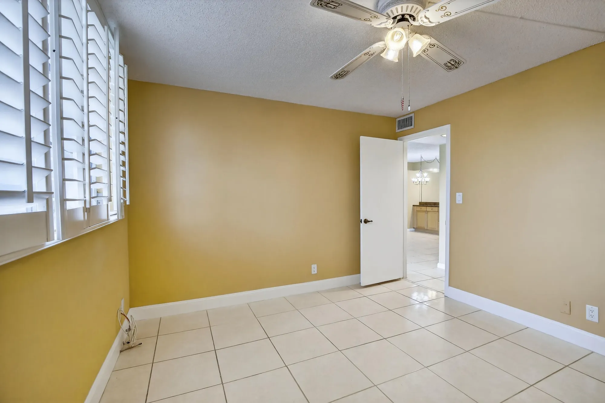 Property Slideshow image 26 of 47 | 411 s hollybrook dr 104, Pembroke Pines, FL, 33025