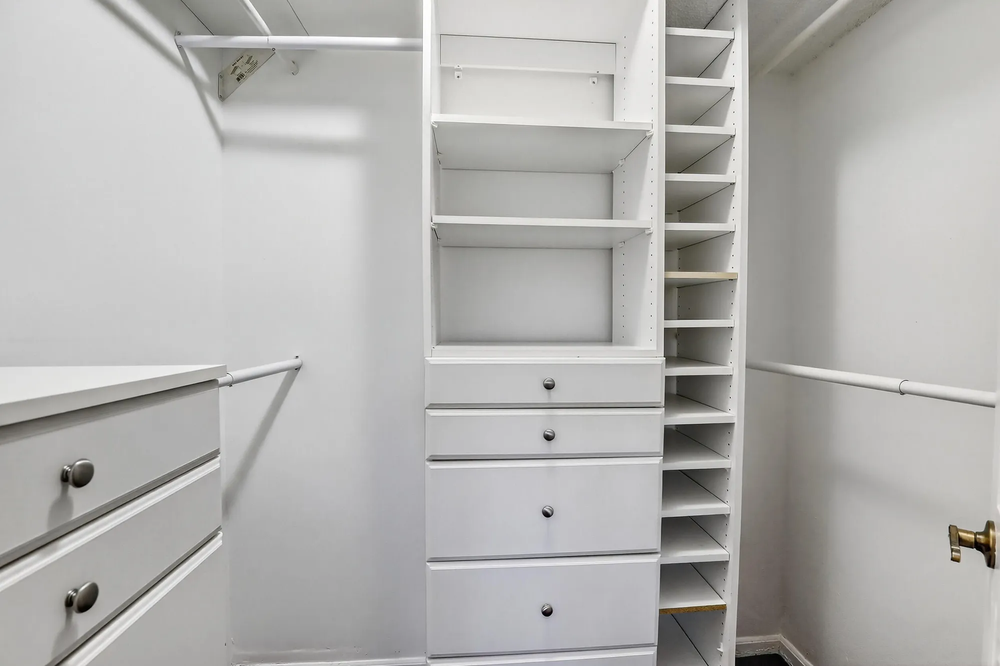 Property Slideshow image 36 of 47 | 411 s hollybrook dr 104, Pembroke Pines, FL, 33025