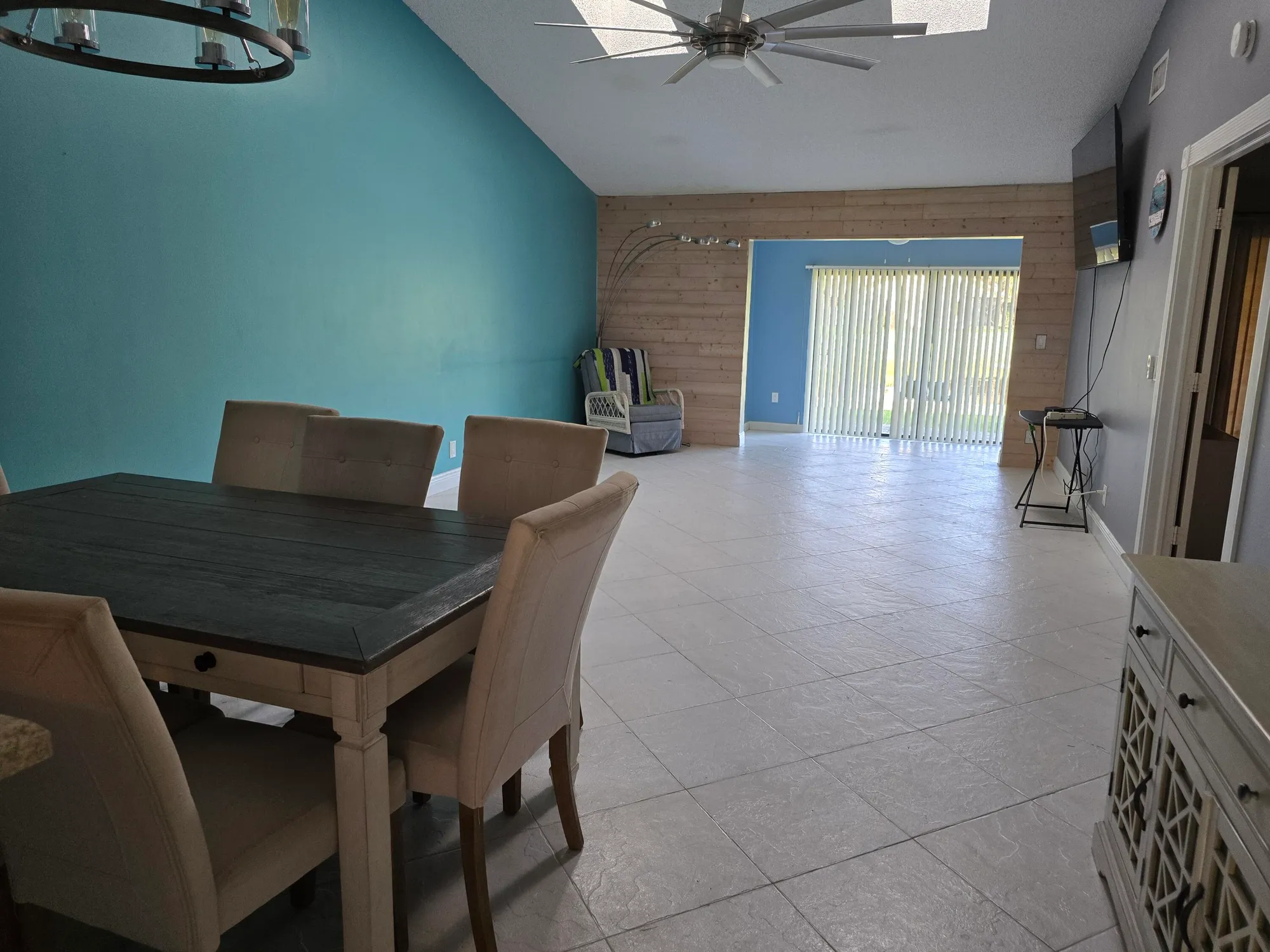 Property Slideshow image 20 of 53 | 10039 hickorywood pl, Boynton Beach, FL, 33437