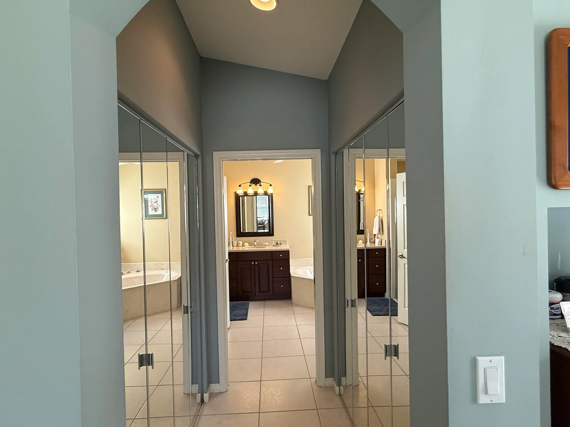 Property Slideshow image 16 of 25 | 5820 royal club dr, Boynton Beach, FL, 33437