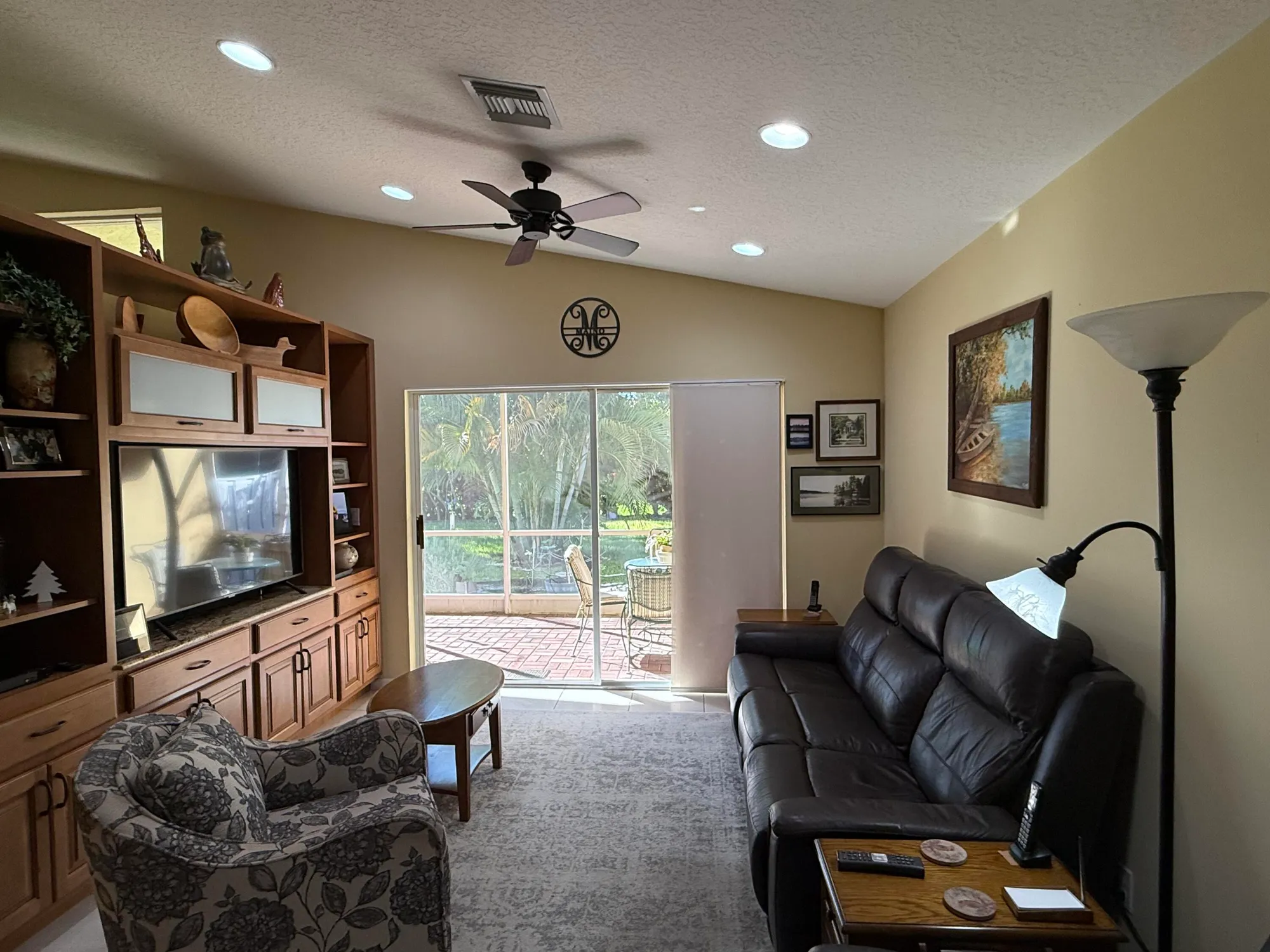 Property Slideshow image 12 of 25 | 5820 royal club dr, Boynton Beach, FL, 33437