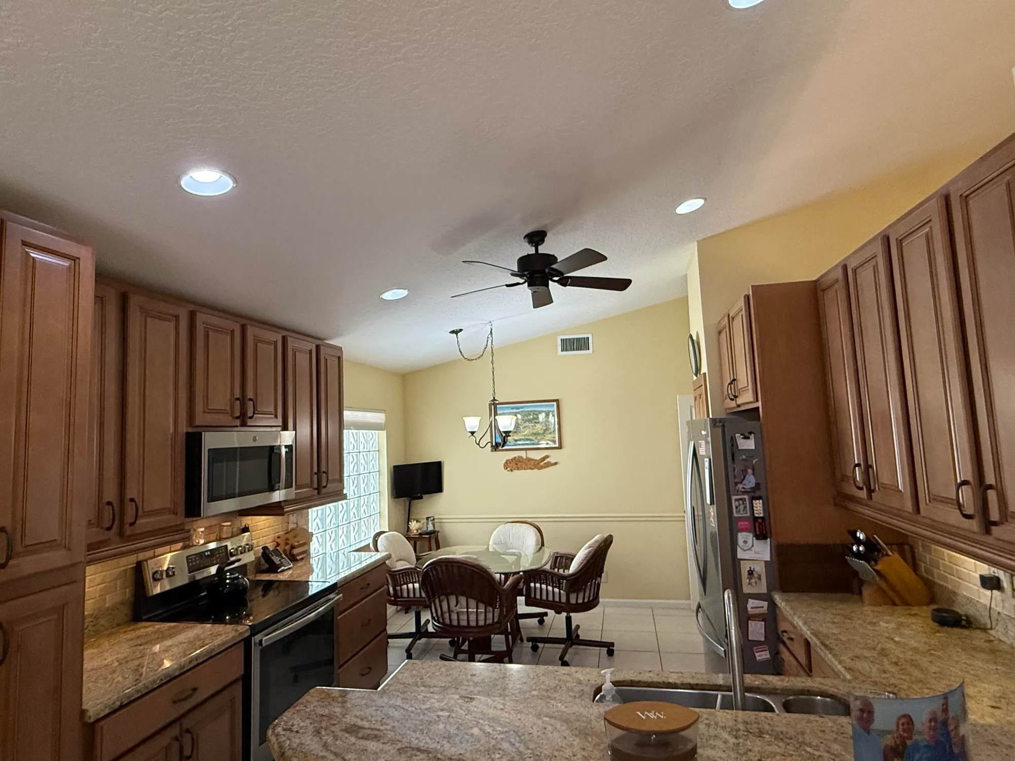 Property Slideshow image 8 of 25 | 5820 royal club dr, Boynton Beach, FL, 33437