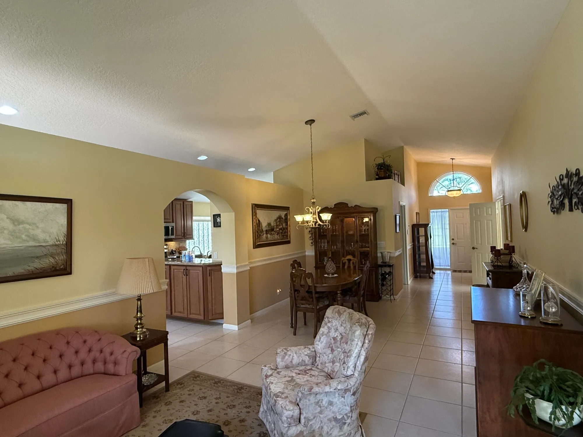 Property Slideshow image 7 of 25 | 5820 royal club dr, Boynton Beach, FL, 33437