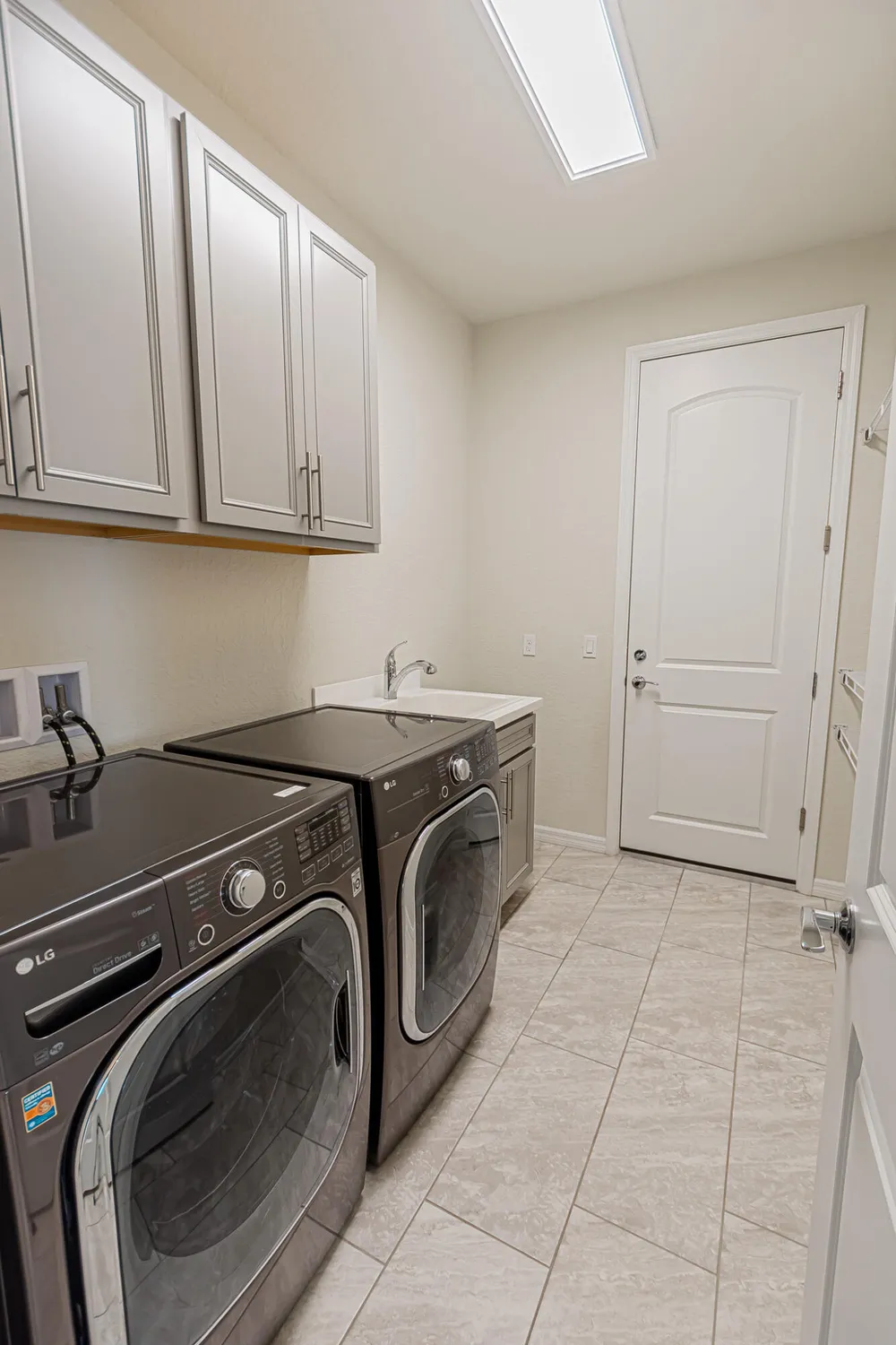 Property Slideshow image 20 of 47 | 788 se villandry way, Port Saint Lucie, FL, 34984