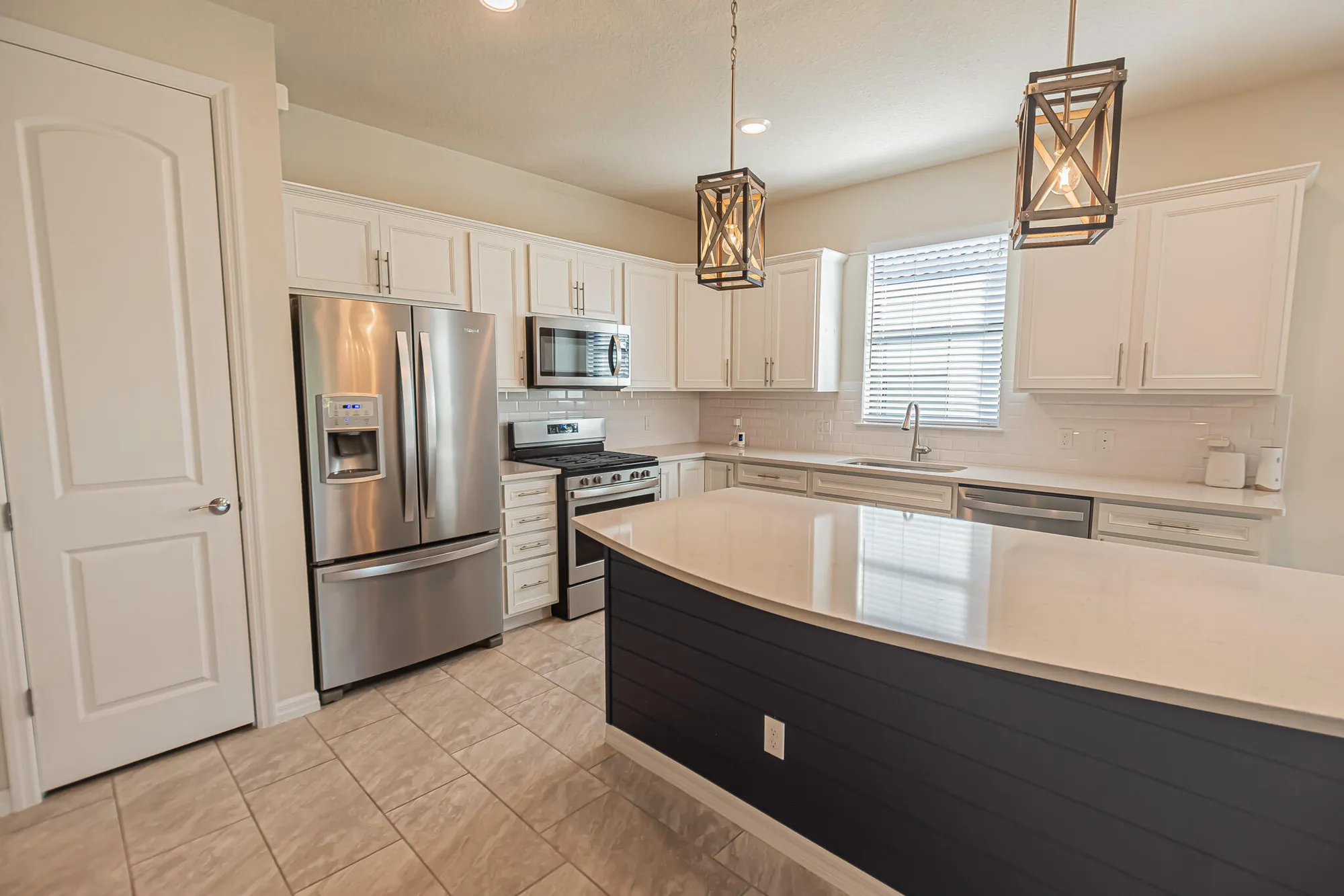 Property Slideshow image 5 of 47 | 788 se villandry way, Port Saint Lucie, FL, 34984