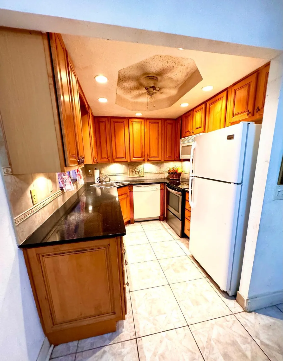Property Slideshow image 11 of 11 | 280 flanders f, Delray Beach, FL, 33484