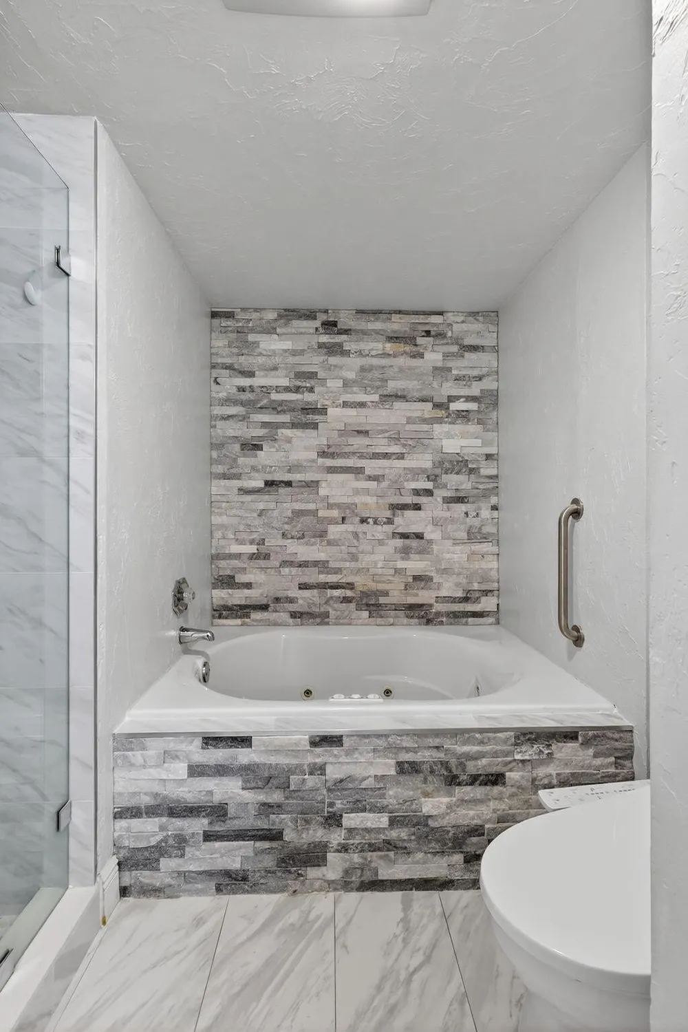 Property Slideshow image 17 of 69 | 36 southport ln c, Boynton Beach, FL, 33436