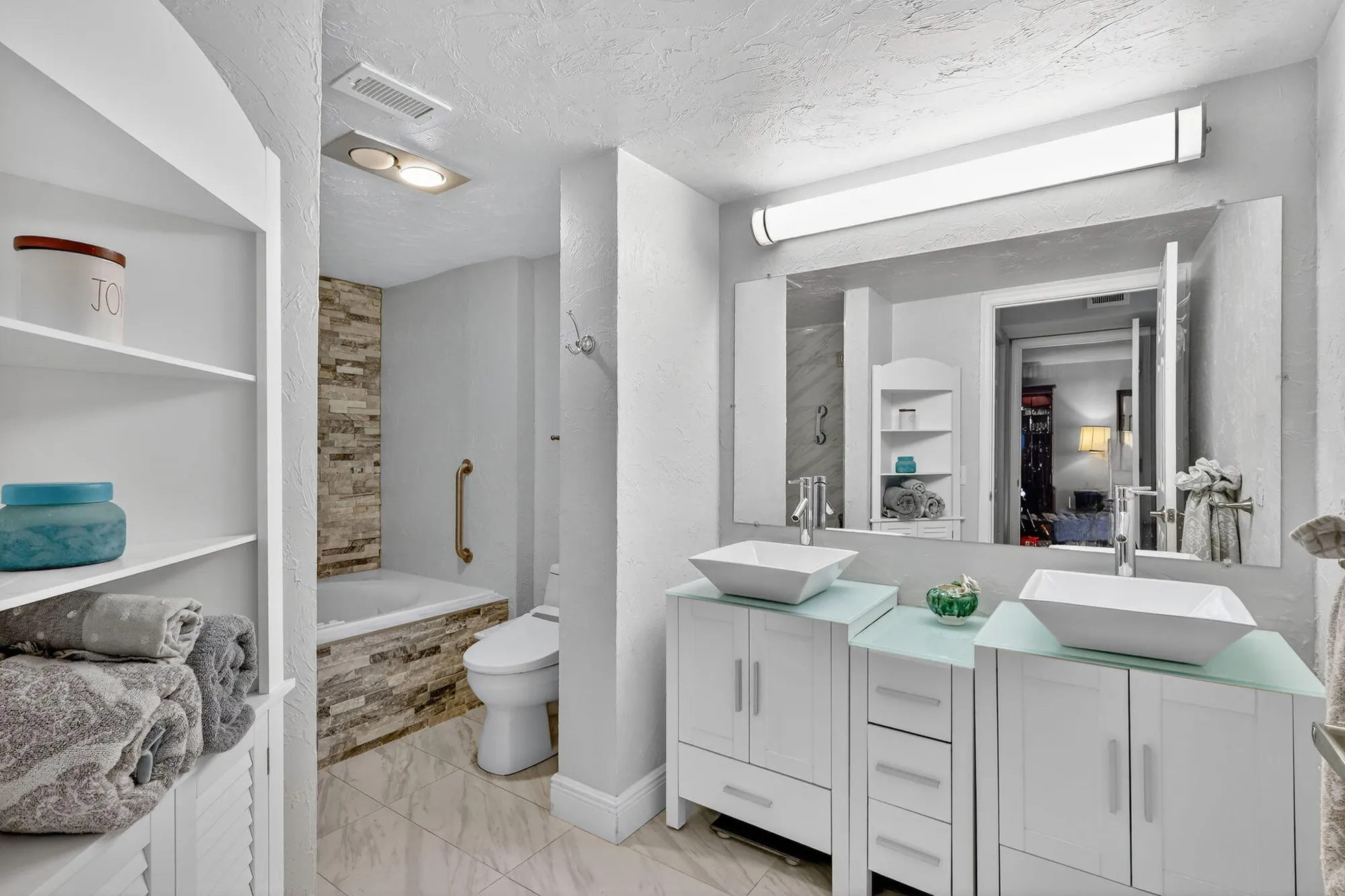 Property Slideshow image 15 of 69 | 36 southport ln c, Boynton Beach, FL, 33436