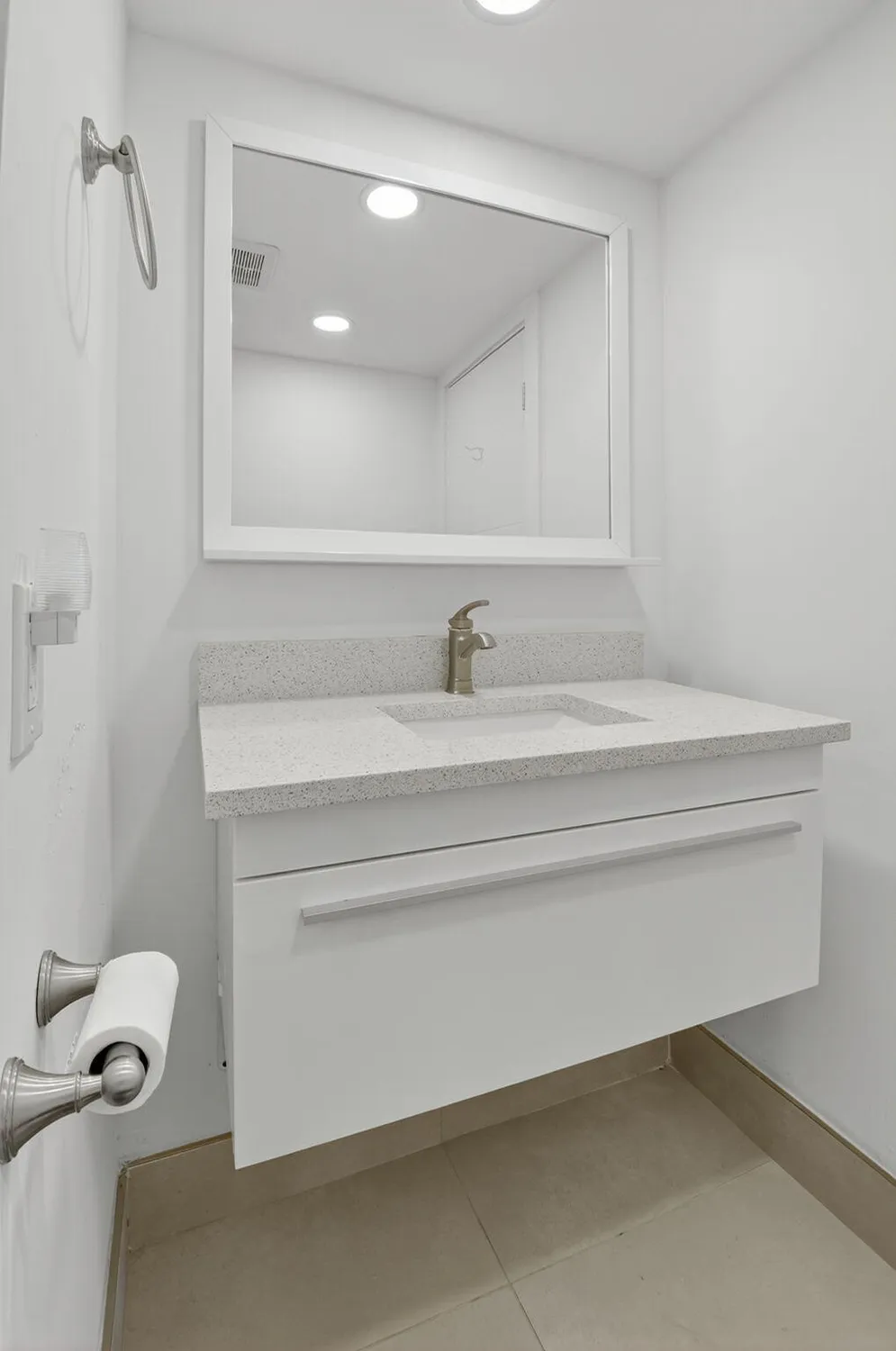 Property Slideshow image 8 of 57 | 21698 cypress rd apt 44c, Boca Raton, FL, 33433