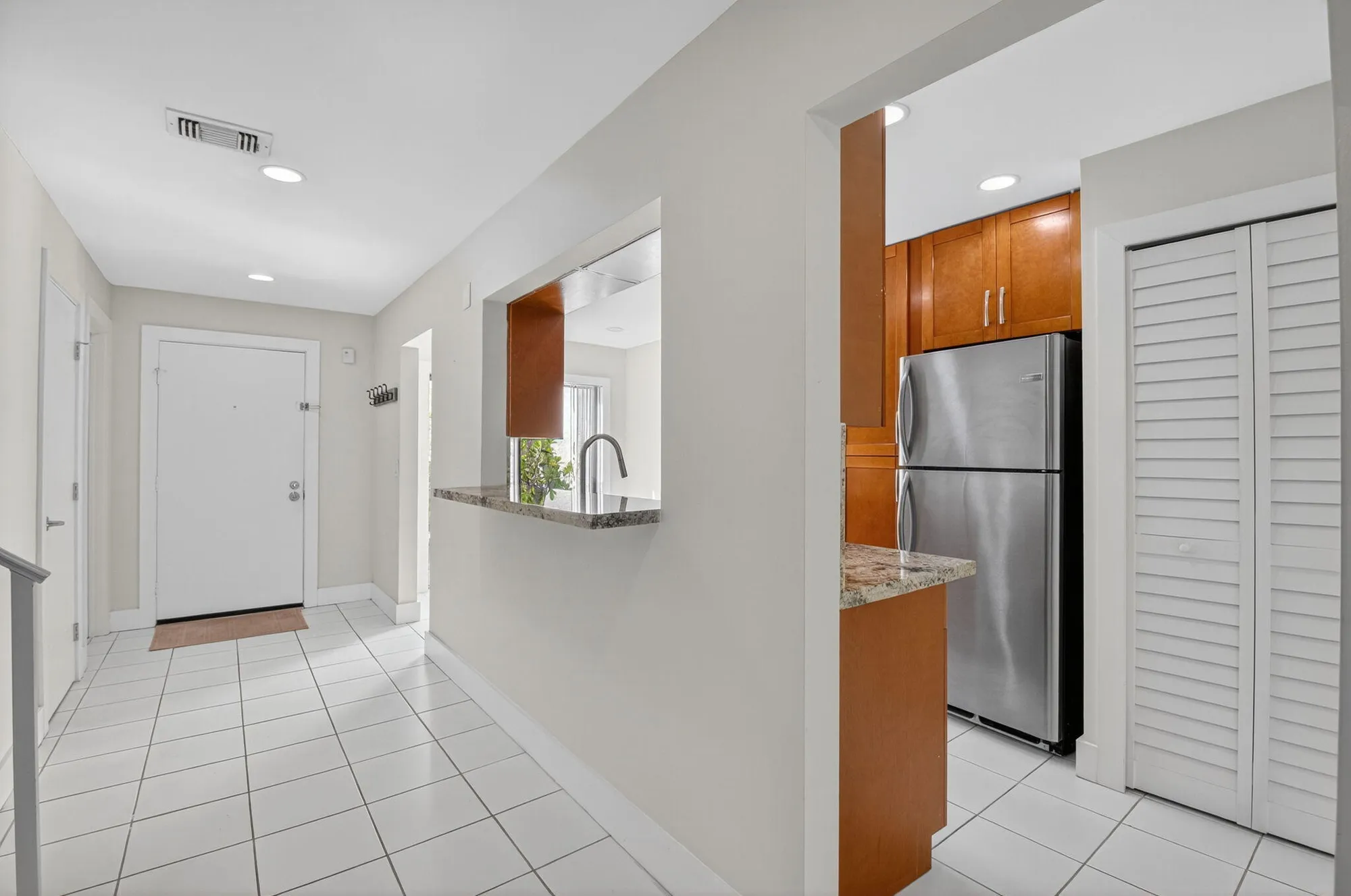 Property Slideshow image 17 of 57 | 21698 cypress rd apt 44c, Boca Raton, FL, 33433