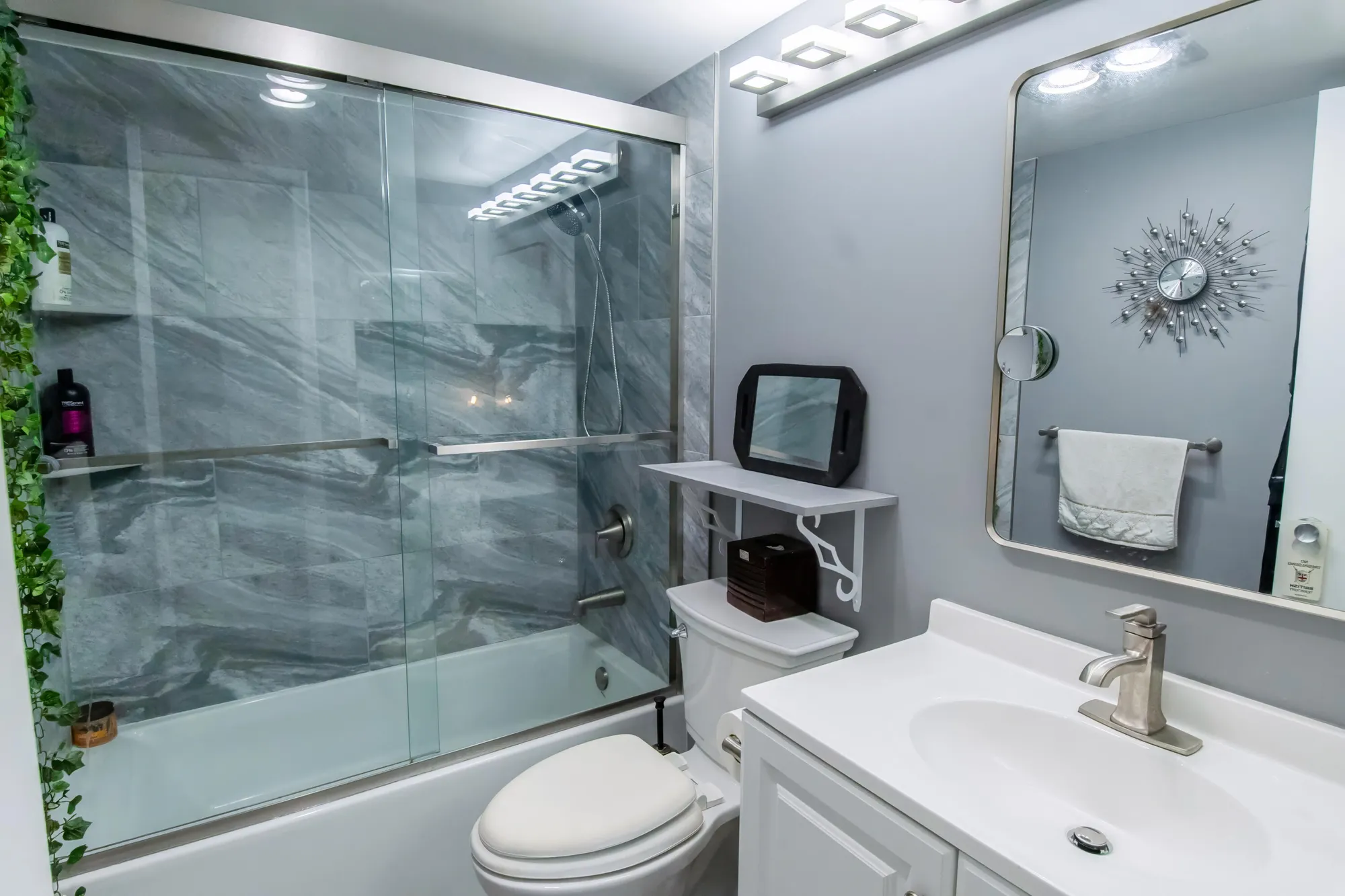 Property Slideshow image 11 of 16 | 246 northampton m, West Palm Beach, FL, 33417