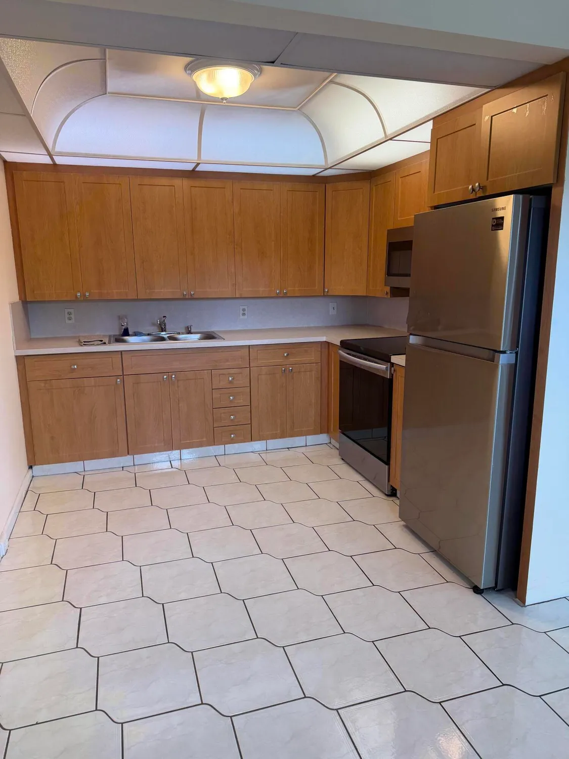 Property Slideshow image 4 of 24 | 2017 newcastle a, Boca Raton, FL, 33434