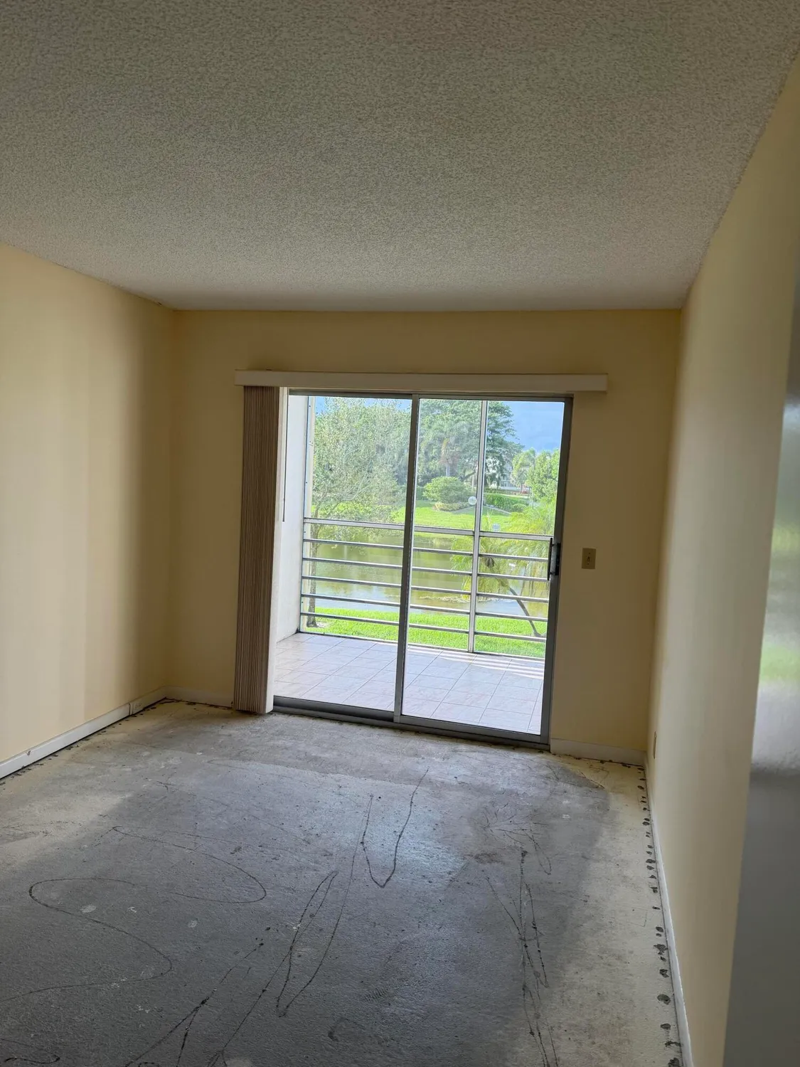 Property Slideshow image 16 of 24 | 2017 newcastle a, Boca Raton, FL, 33434