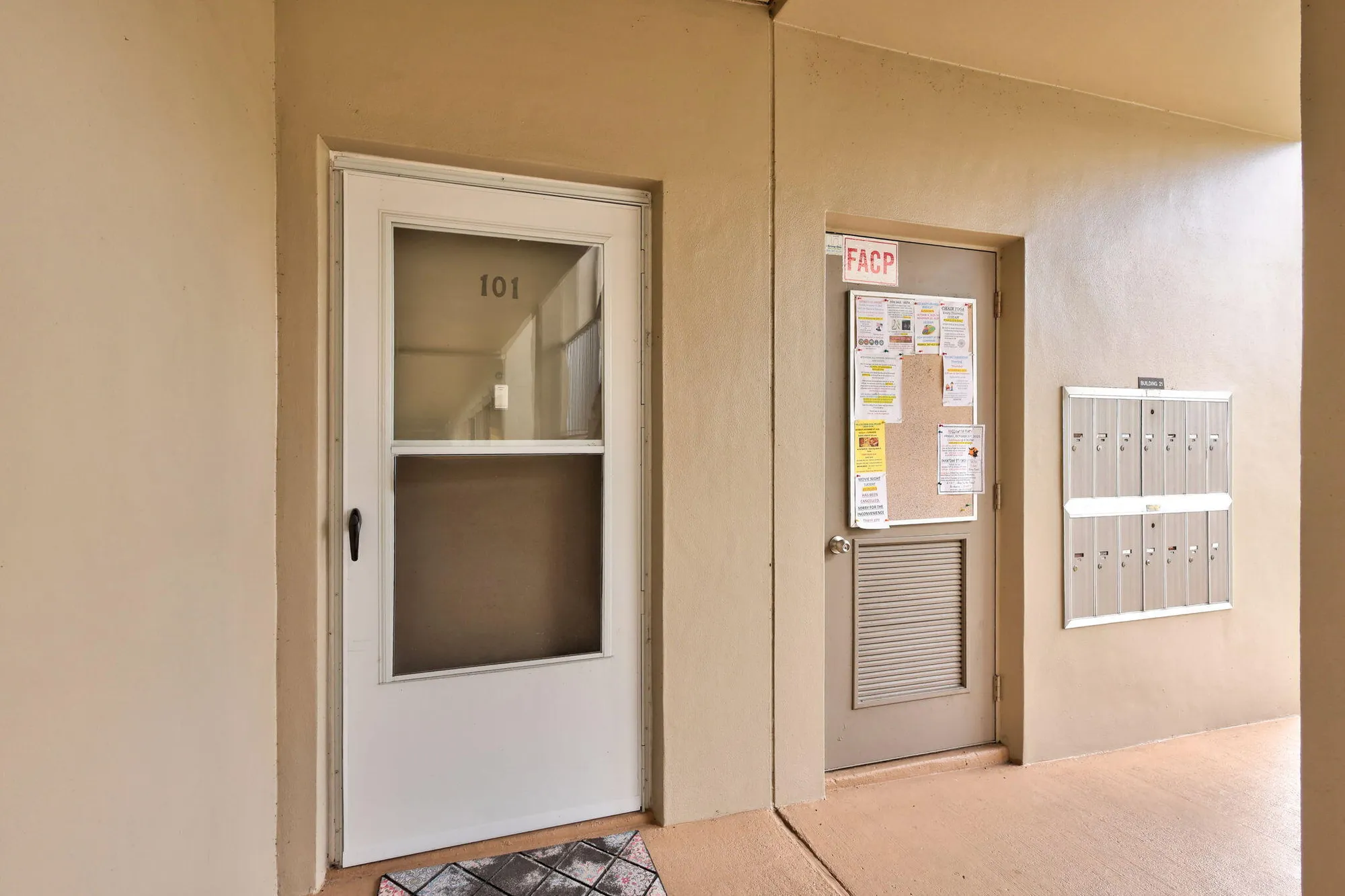 Property Slideshow image 3 of 34 | 21 lake vista trl apt 101, Port Saint Lucie, FL, 34952