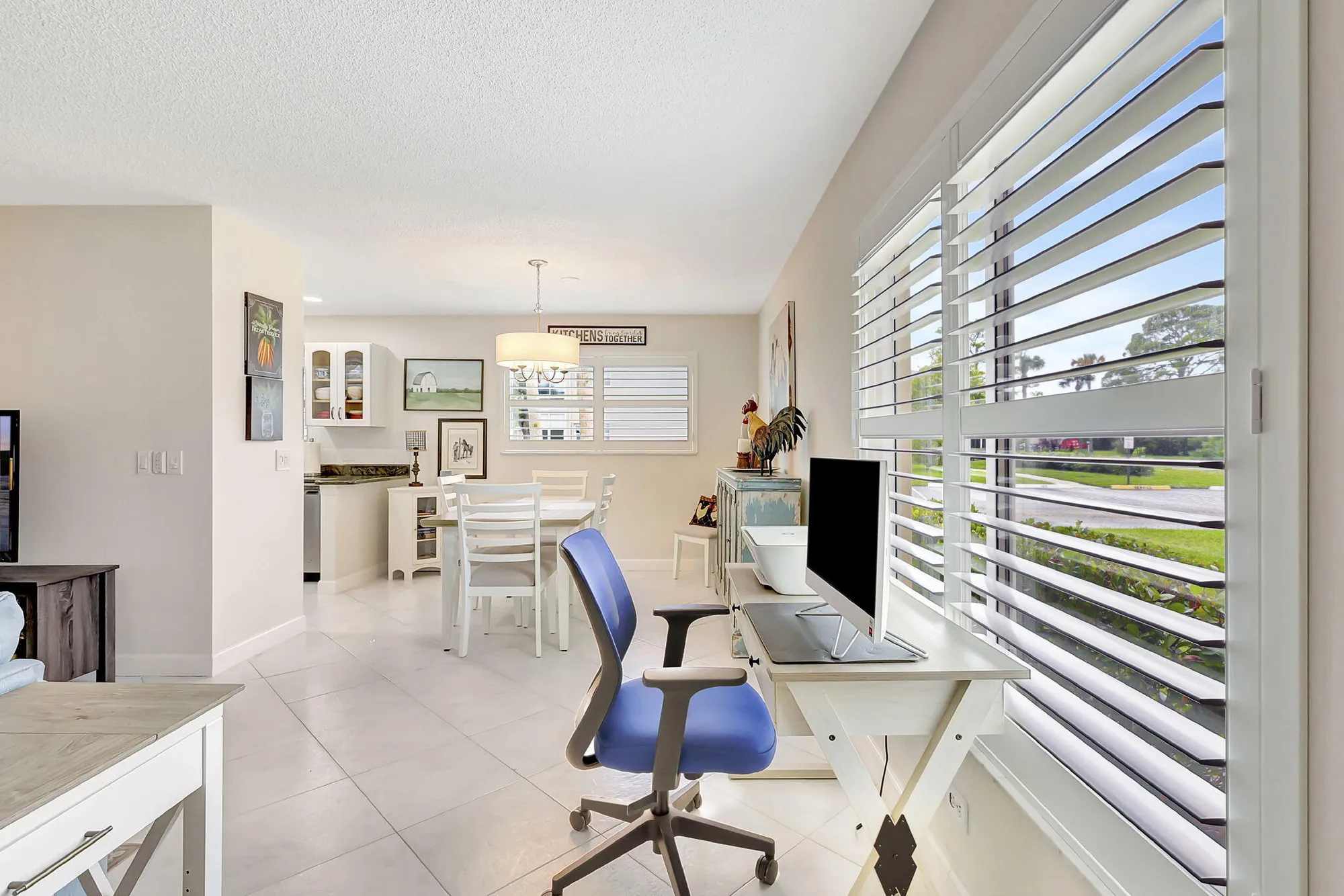Property Slideshow image 5 of 34 | 21 lake vista trl apt 101, Port Saint Lucie, FL, 34952