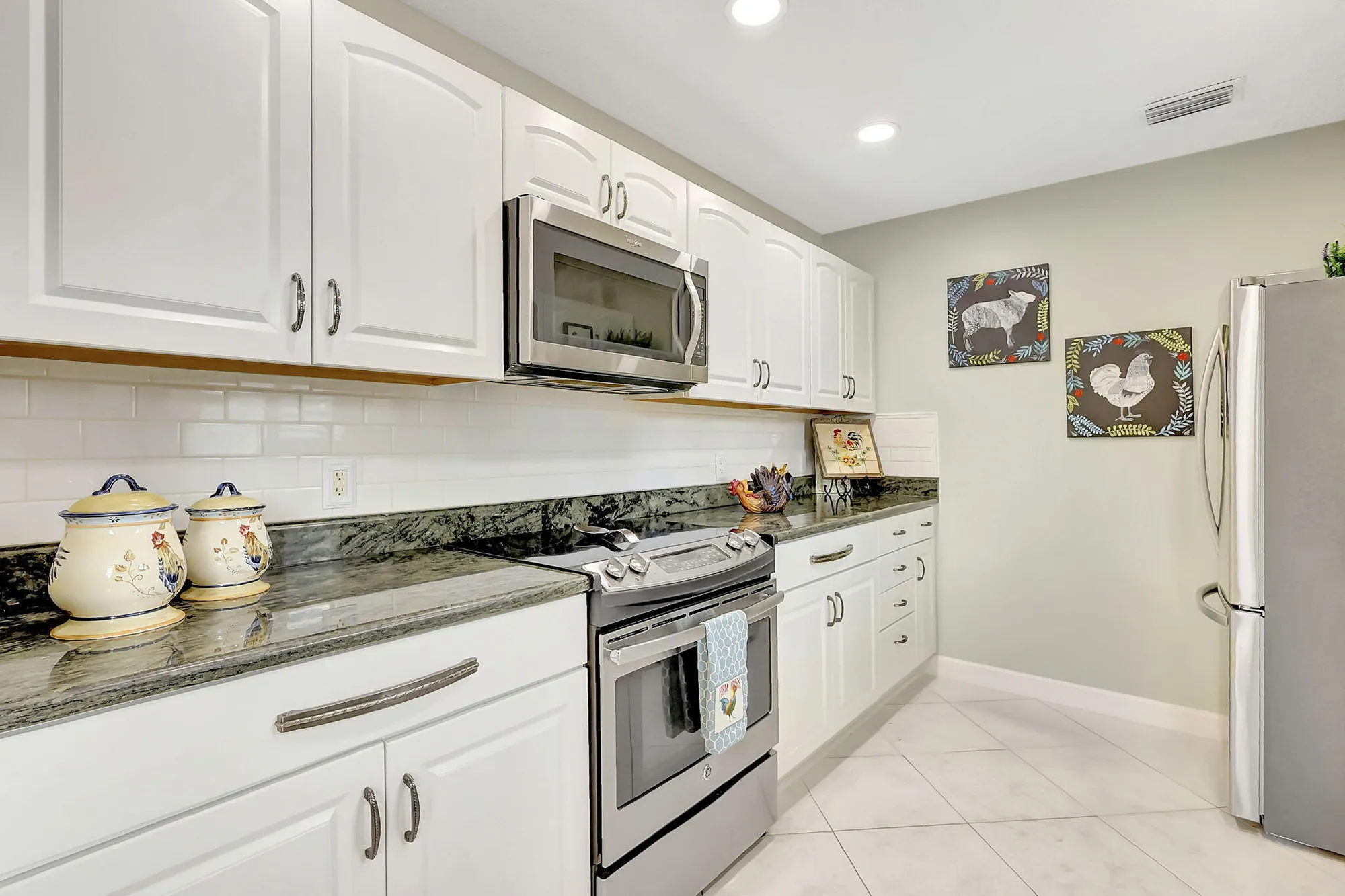 Property Slideshow image 14 of 34 | 21 lake vista trl apt 101, Port Saint Lucie, FL, 34952