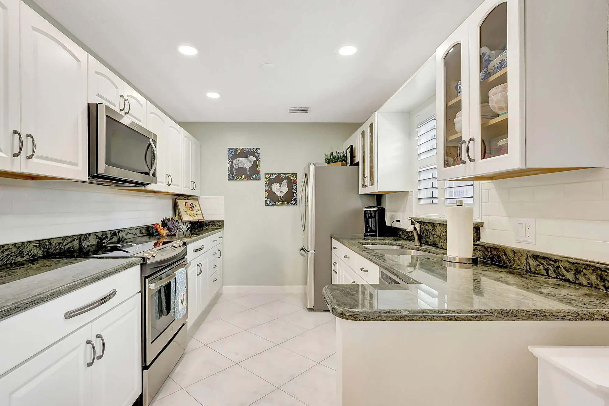 Property Slideshow image 13 of 34 | 21 lake vista trl apt 101, Port Saint Lucie, FL, 34952