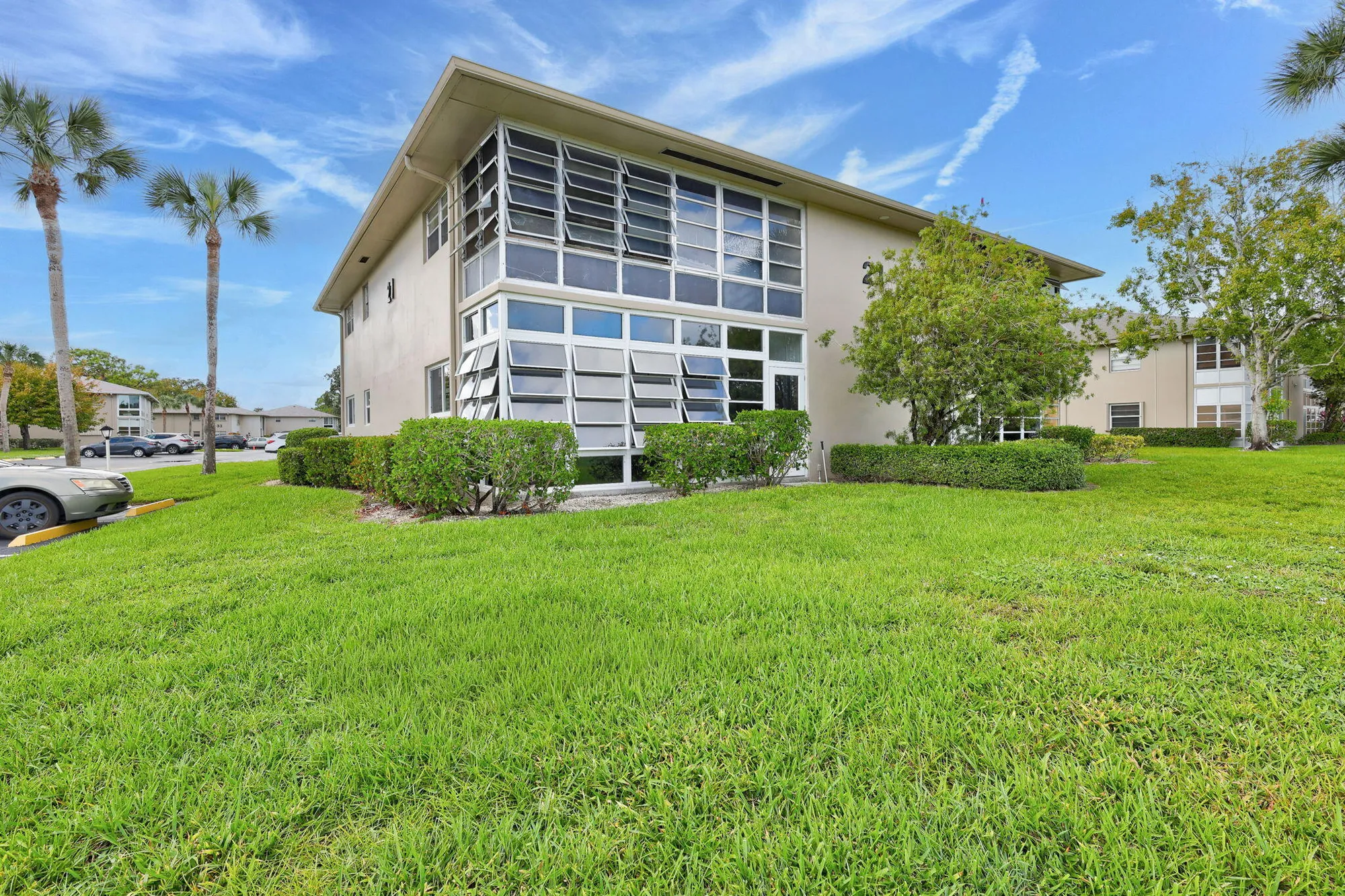 Property Slideshow image 2 of 34 | 21 lake vista trl apt 101, Port Saint Lucie, FL, 34952