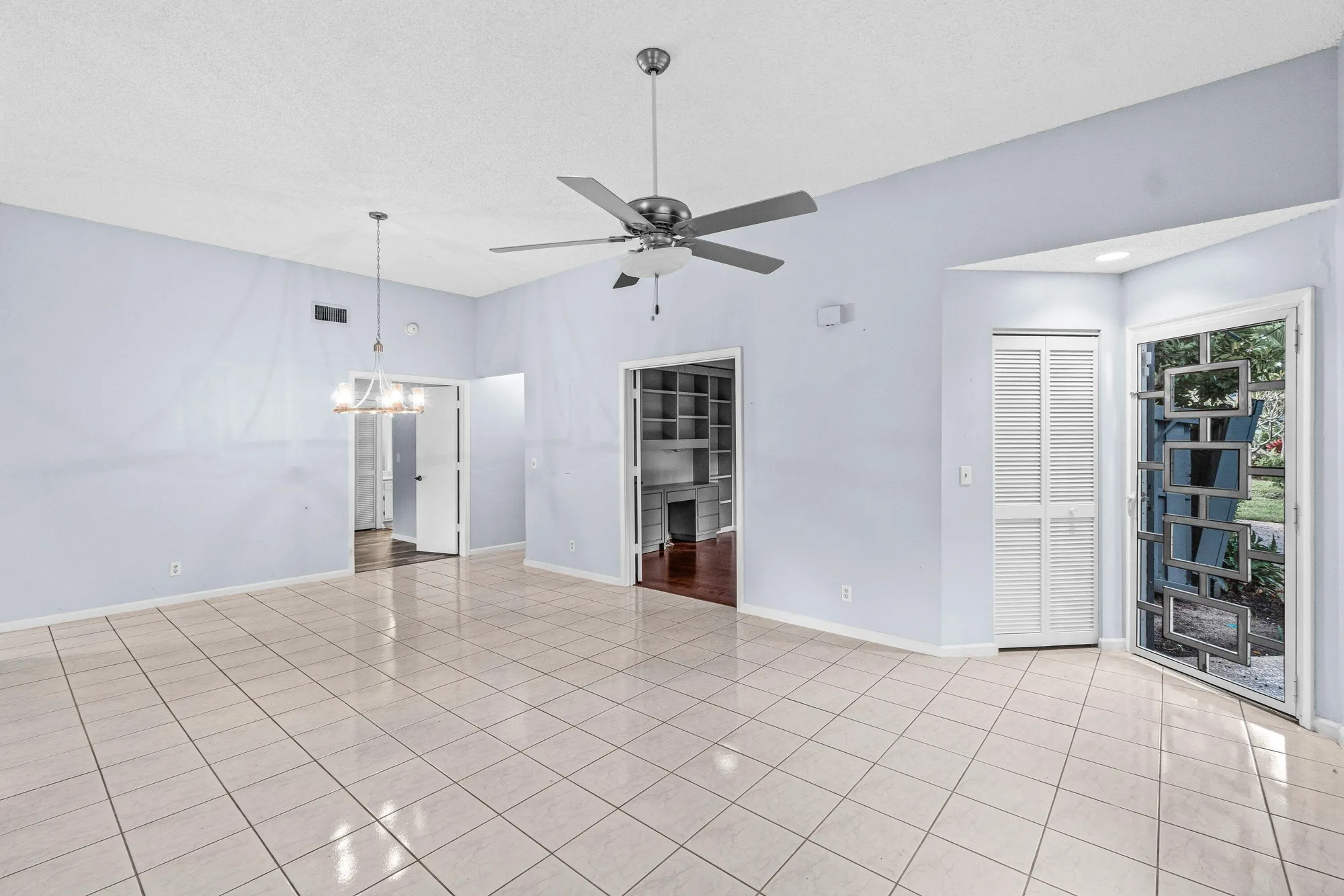 Property Slideshow image 4 of 35 | 10173 chestwood rd, Boynton Beach, FL, 33437