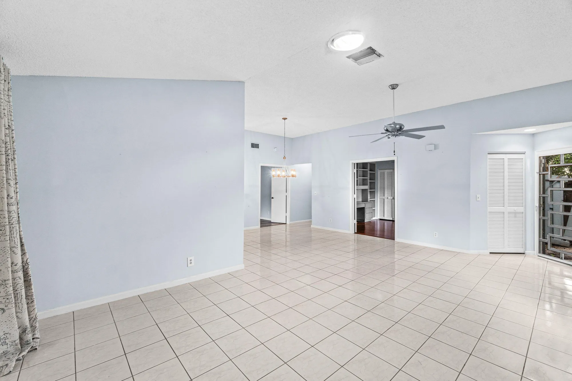 Property Slideshow image 5 of 35 | 10173 chestwood rd, Boynton Beach, FL, 33437