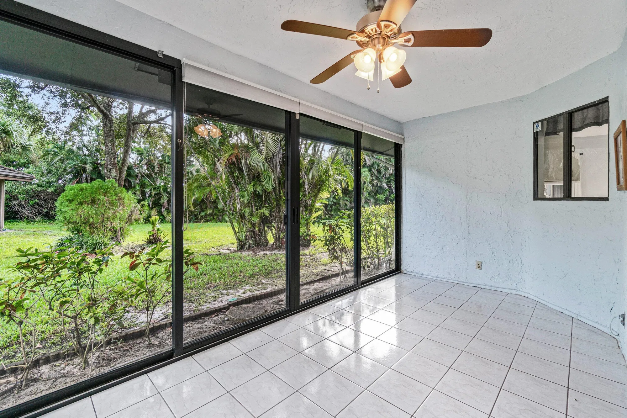 Property Slideshow image 29 of 35 | 10173 chestwood rd, Boynton Beach, FL, 33437
