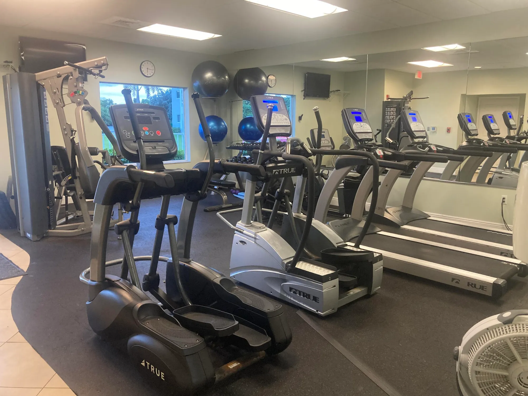 Property Slideshow image 19 of 24 | 24 colonial club dr 102, Boynton Beach, FL, 33435