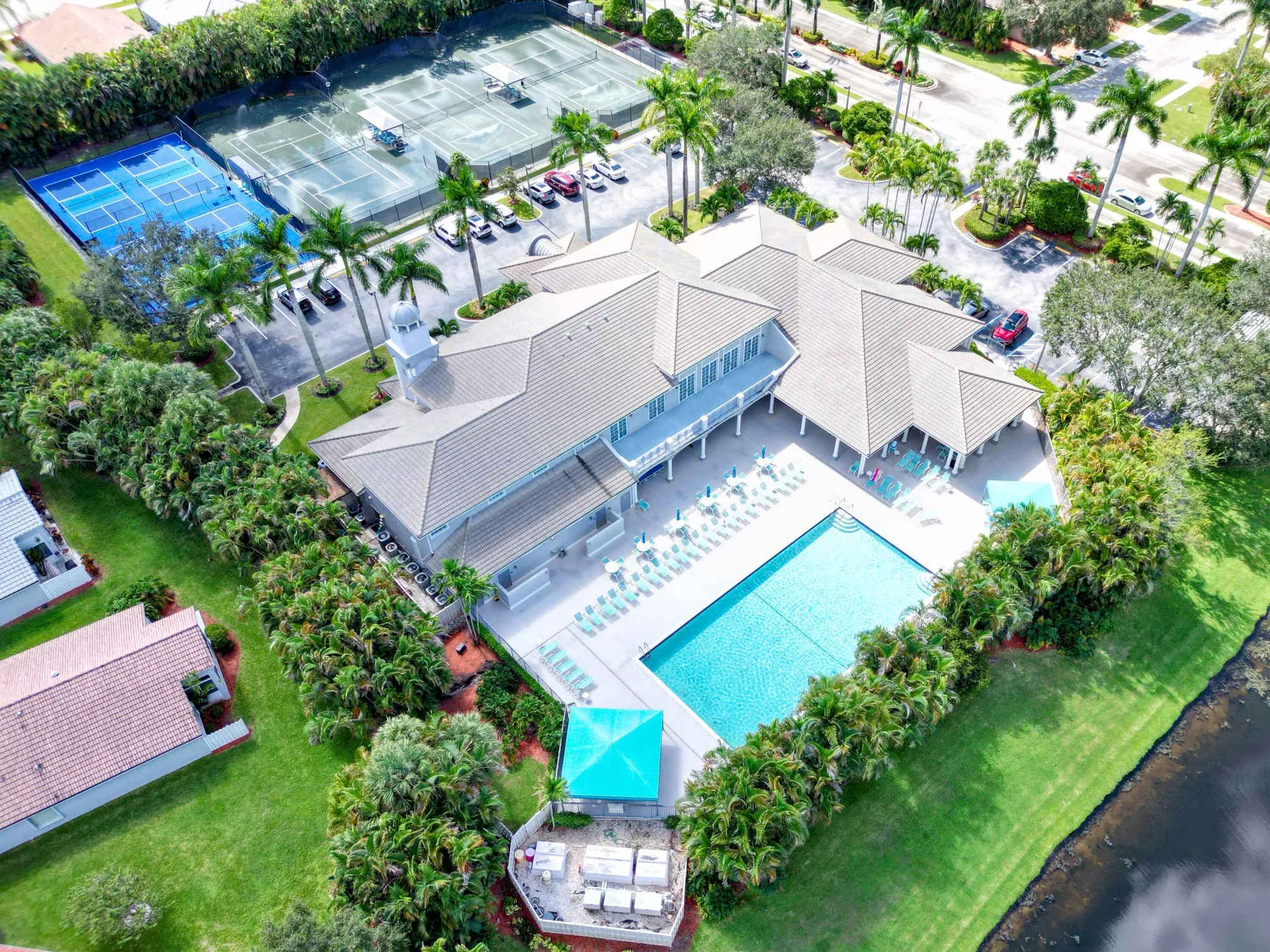 Property Slideshow image 44 of 52 | 10788 royal caribbean cir, Boynton Beach, FL, 33437