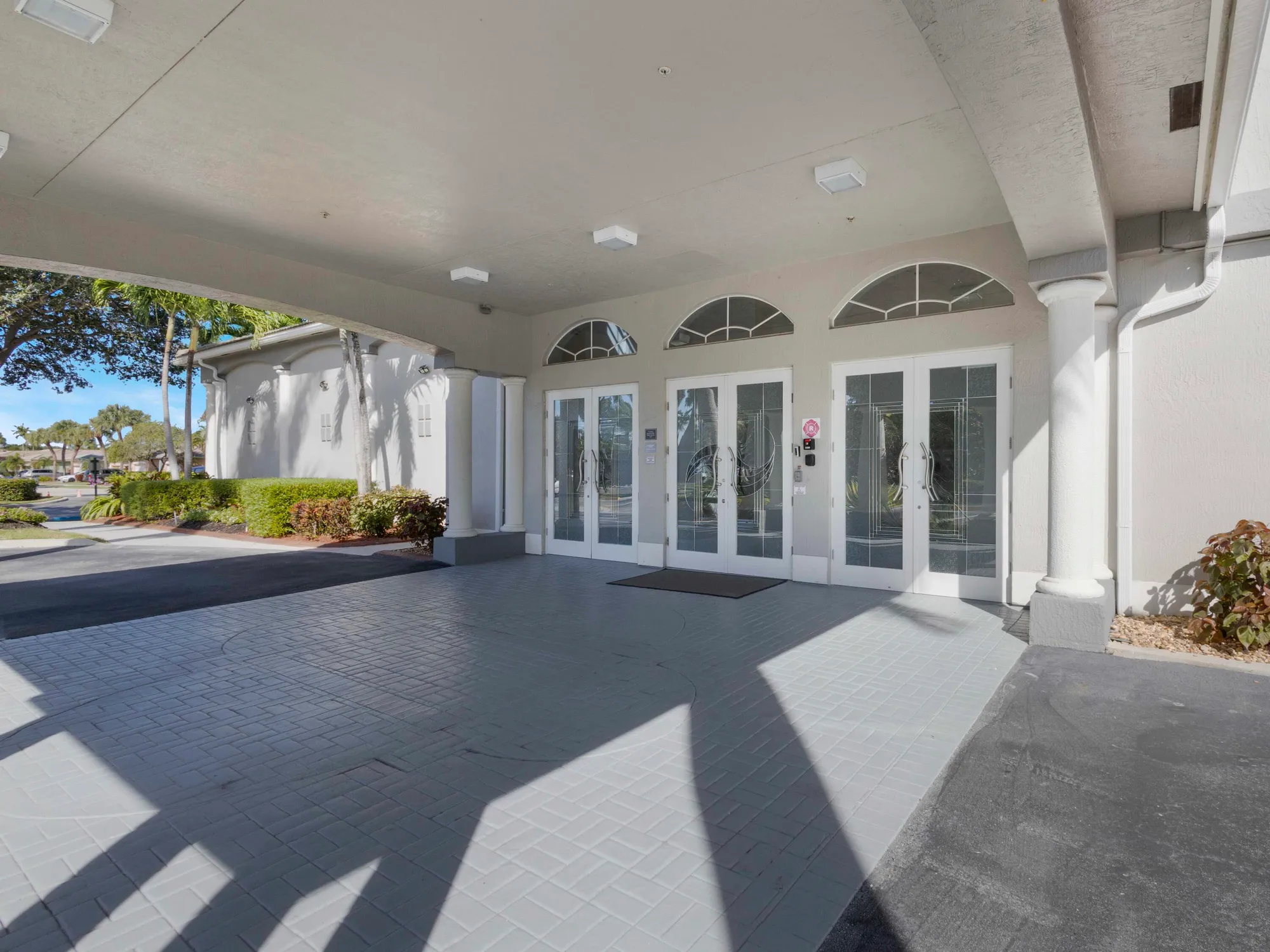 Property Slideshow image 34 of 52 | 10788 royal caribbean cir, Boynton Beach, FL, 33437