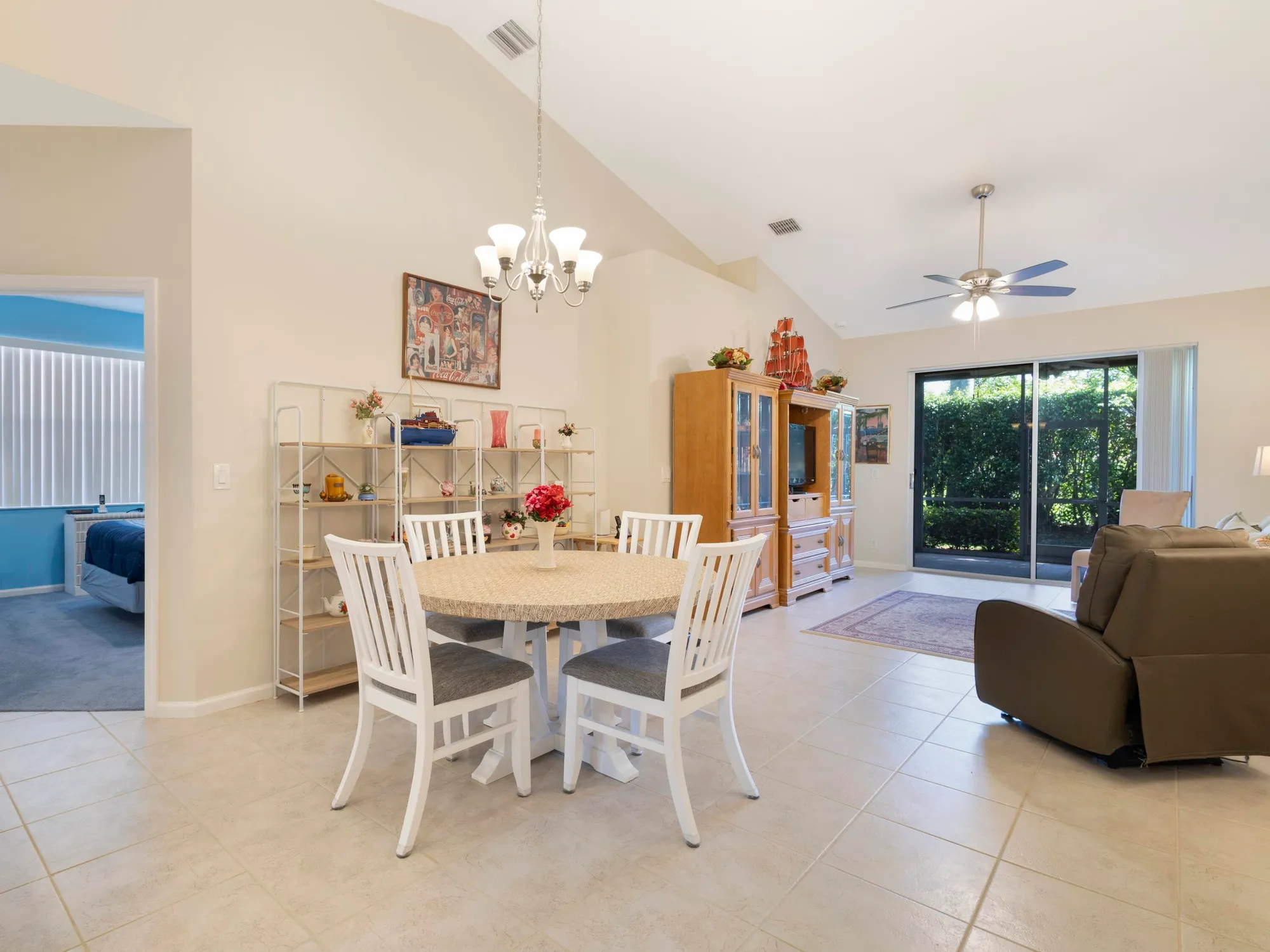 Property Slideshow image 7 of 52 | 10788 royal caribbean cir, Boynton Beach, FL, 33437