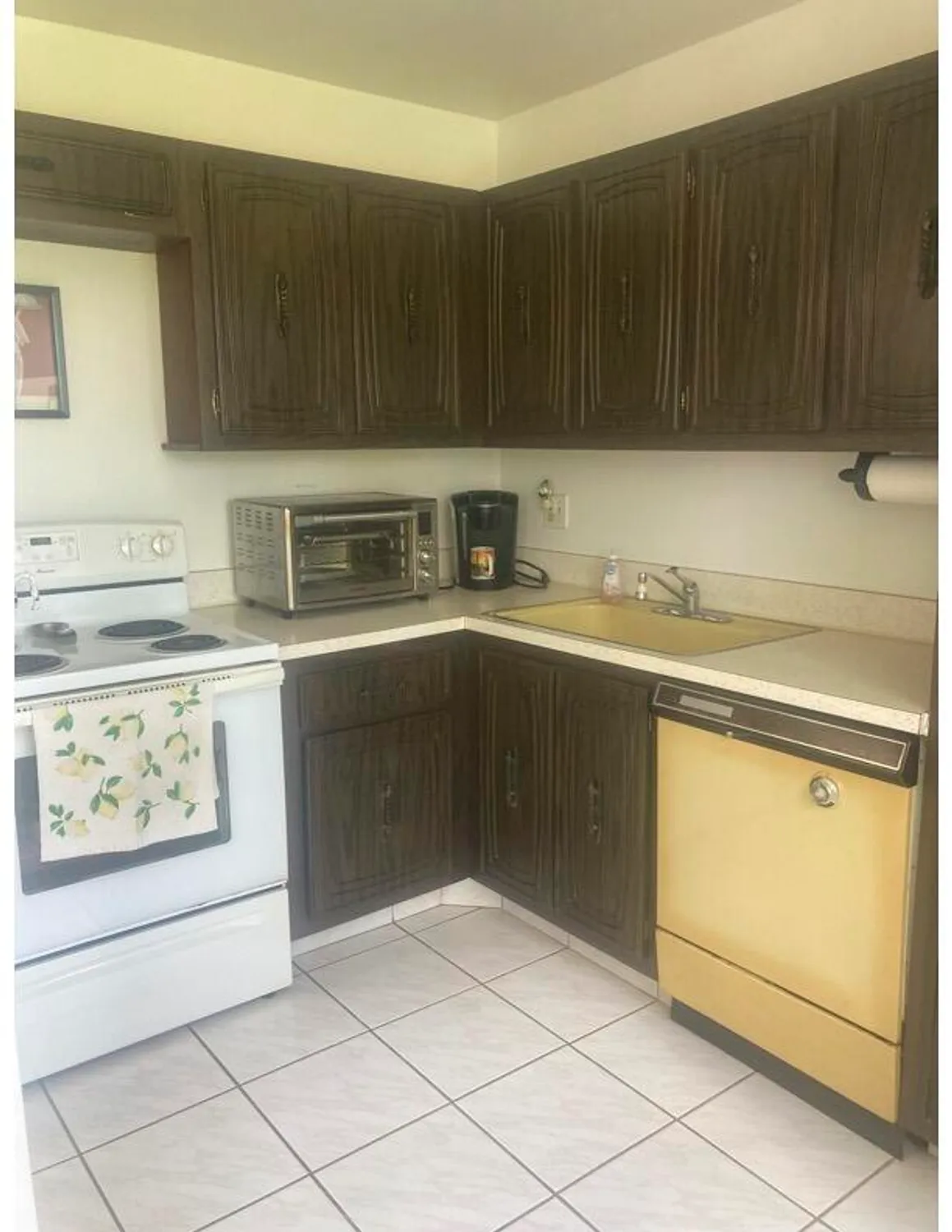 Property Slideshow image 7 of 24 | 24 colonial club dr 102, Boynton Beach, FL, 33435