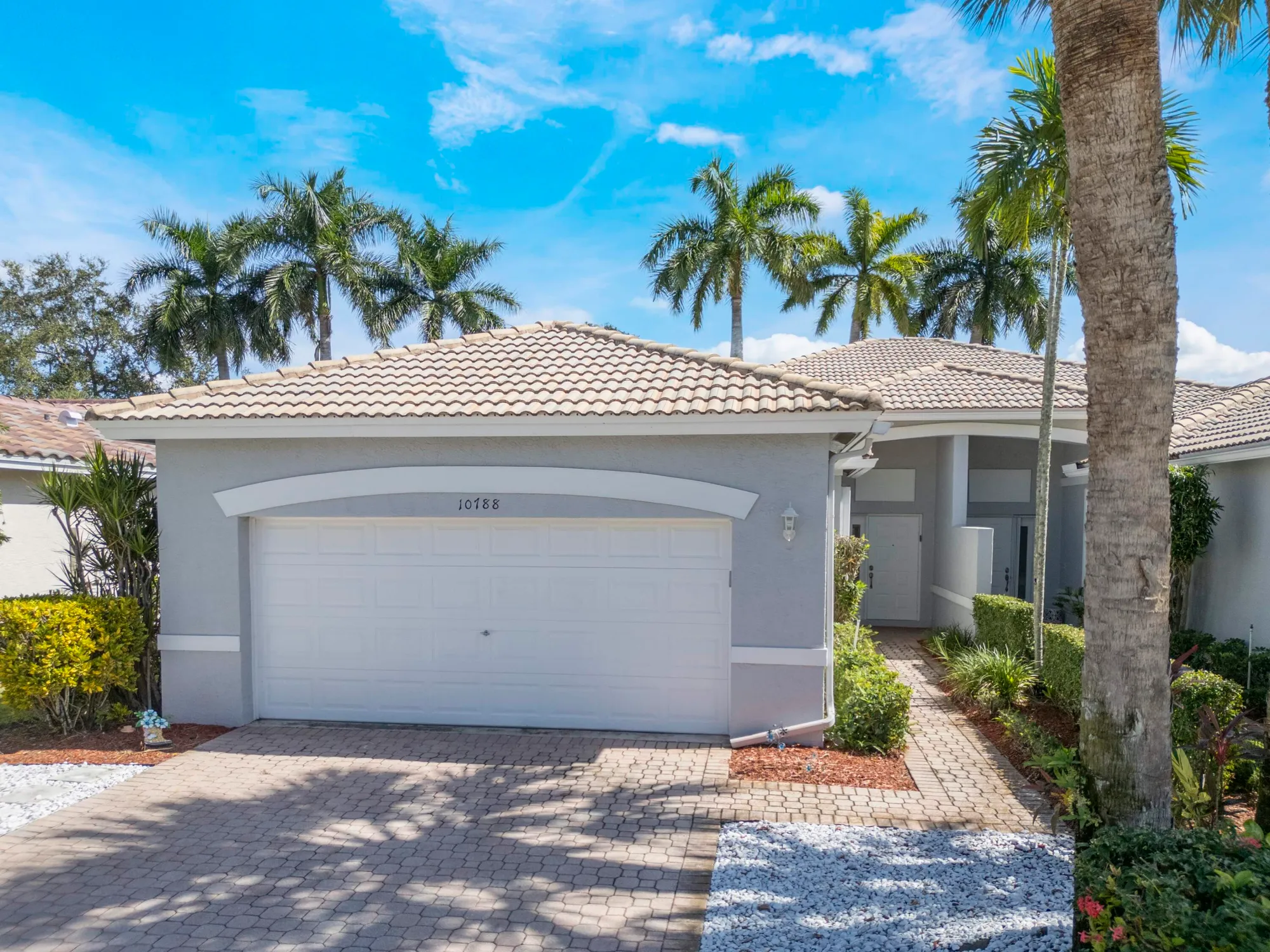 Property Slideshow image 1 of 52 | 10788 royal caribbean cir, Boynton Beach, FL, 33437