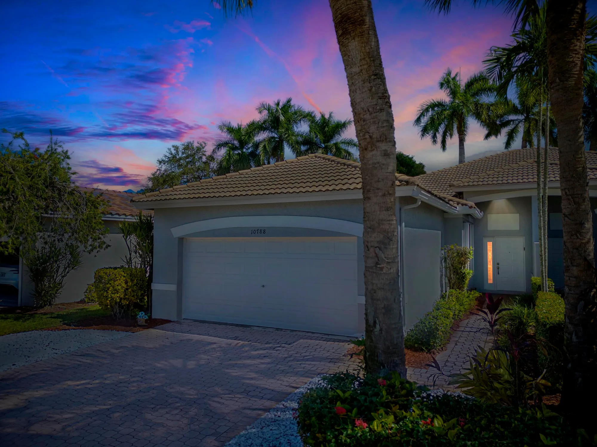 Property Slideshow image 4 of 52 | 10788 royal caribbean cir, Boynton Beach, FL, 33437