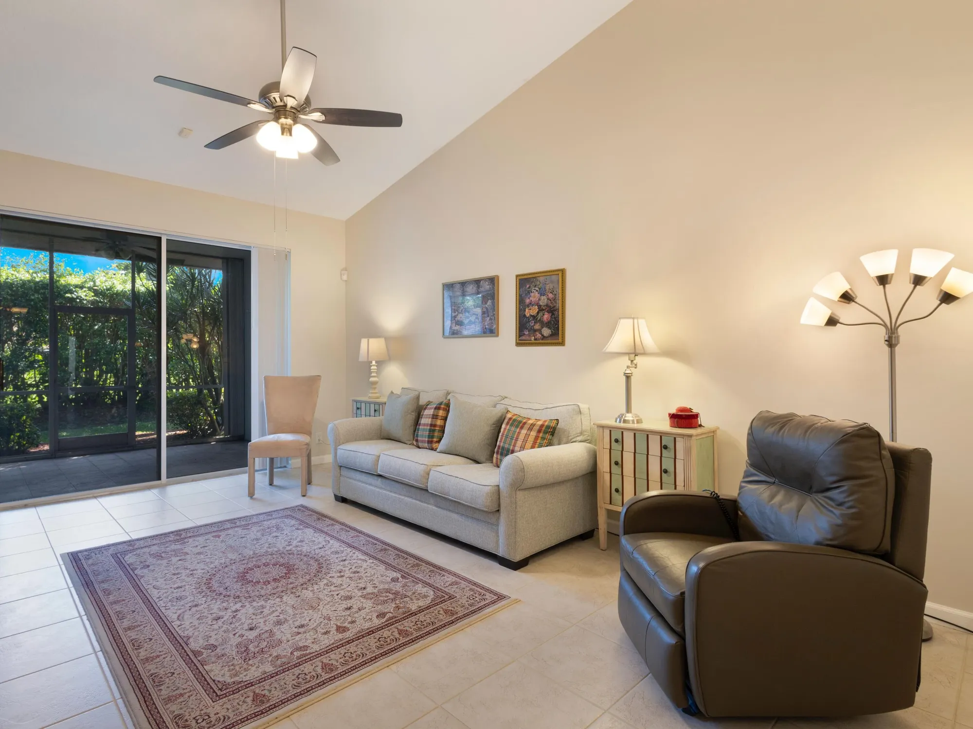 Property Slideshow image 10 of 52 | 10788 royal caribbean cir, Boynton Beach, FL, 33437