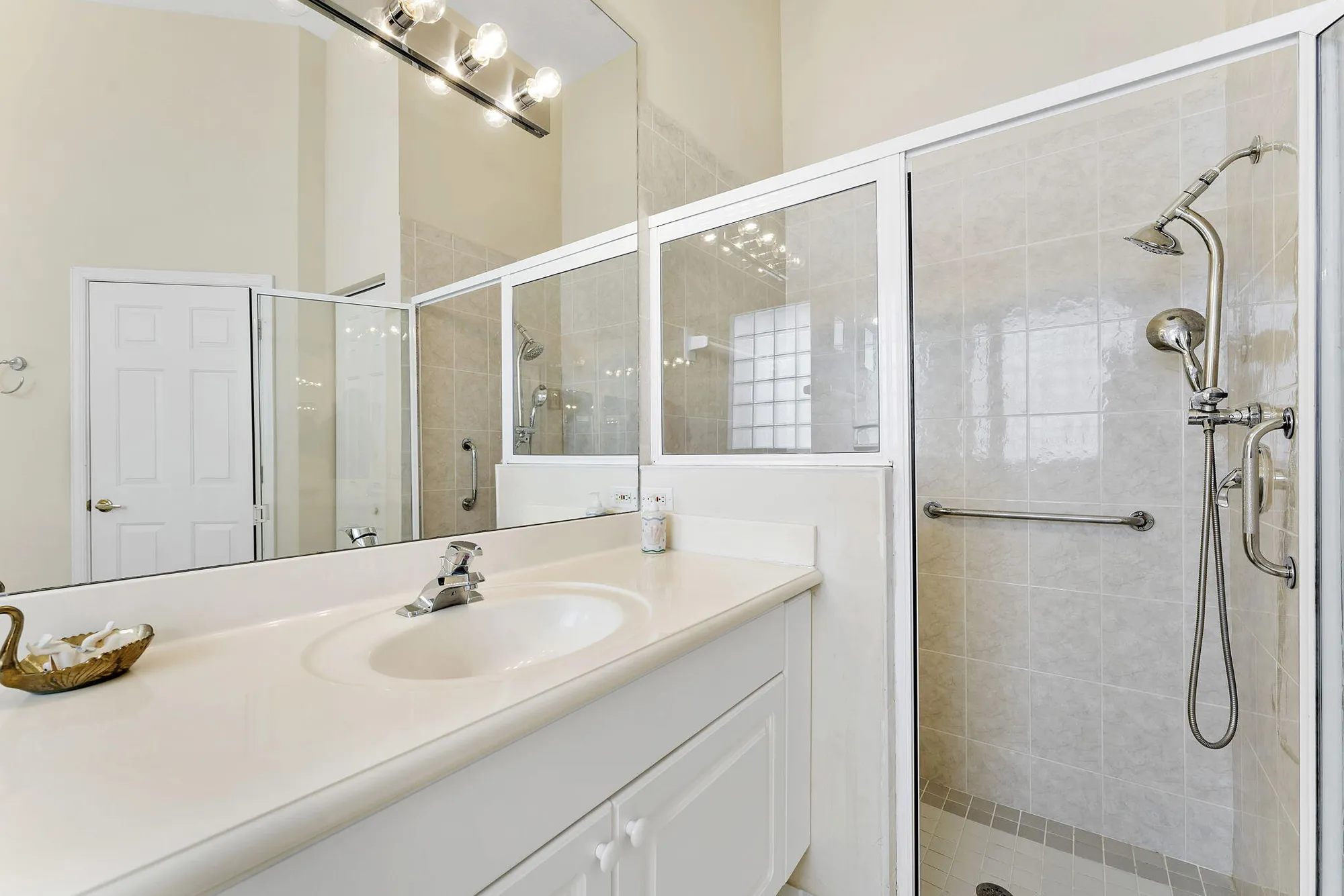 Property Slideshow image 31 of 68 | 7112 demedici cir, Delray Beach, FL, 33446