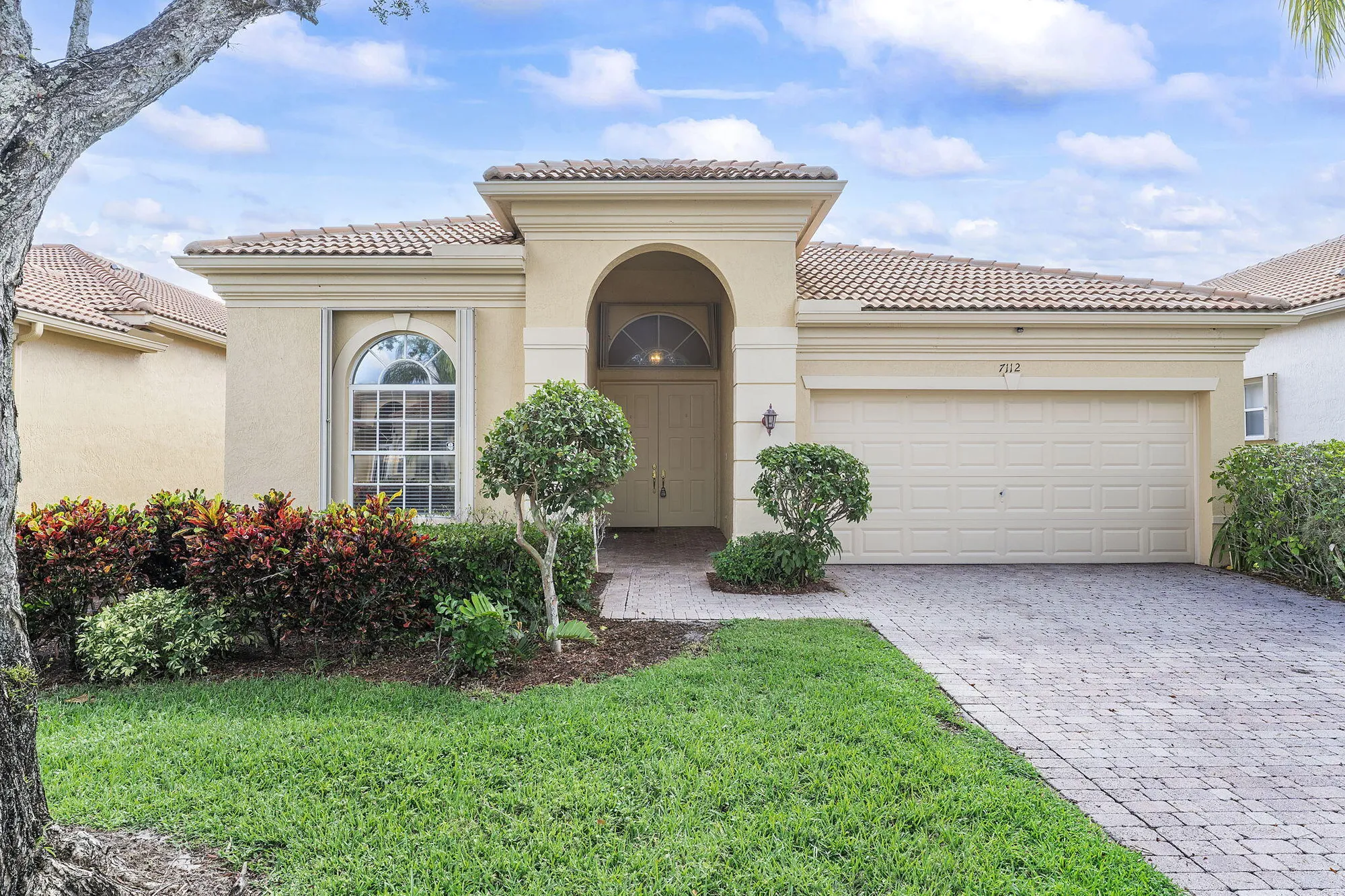 Property Slideshow image 16 of 68 | 7112 demedici cir, Delray Beach, FL, 33446