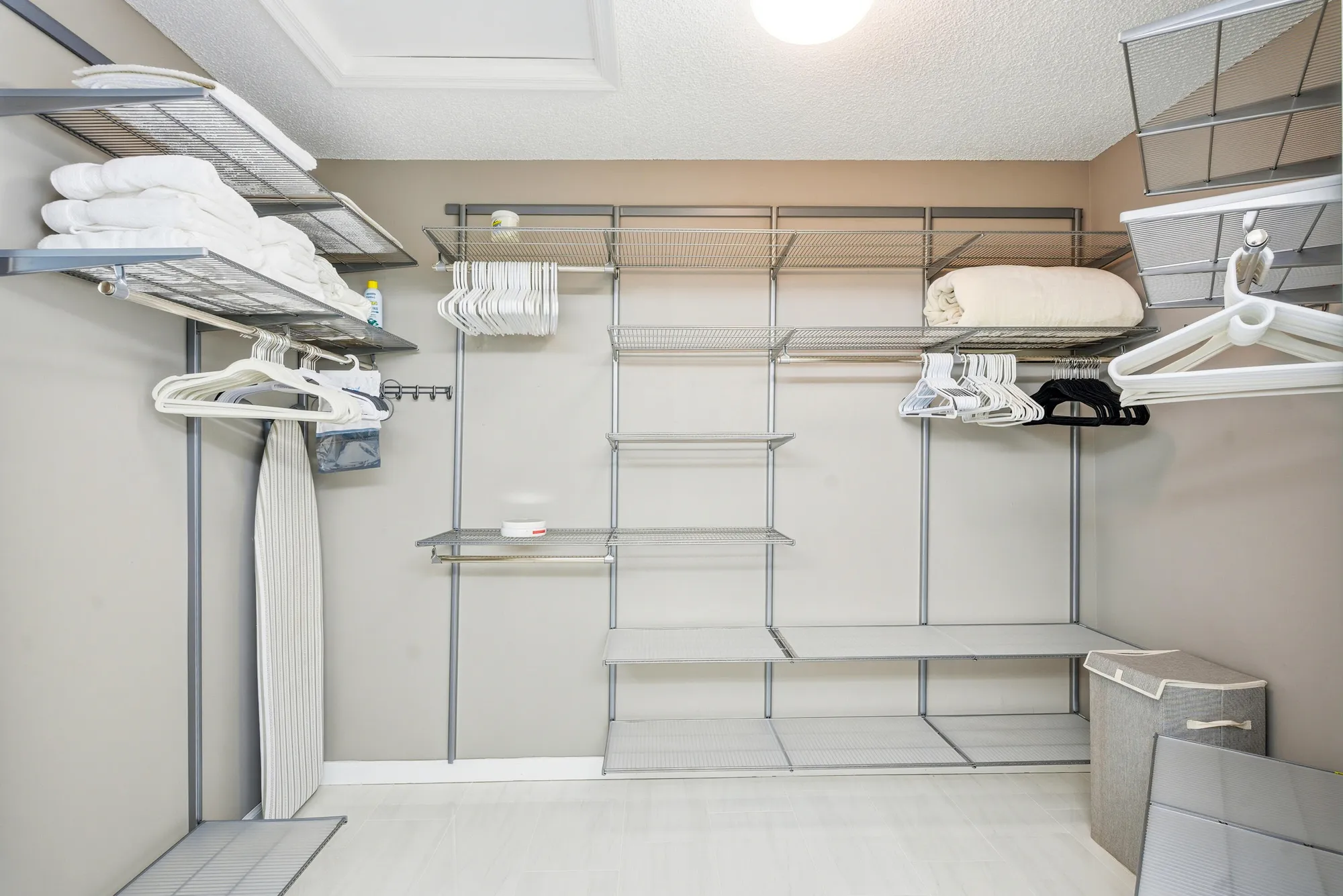 Property Slideshow image 21 of 47 | 5598 kiowa cir, Boynton Beach, FL, 33437