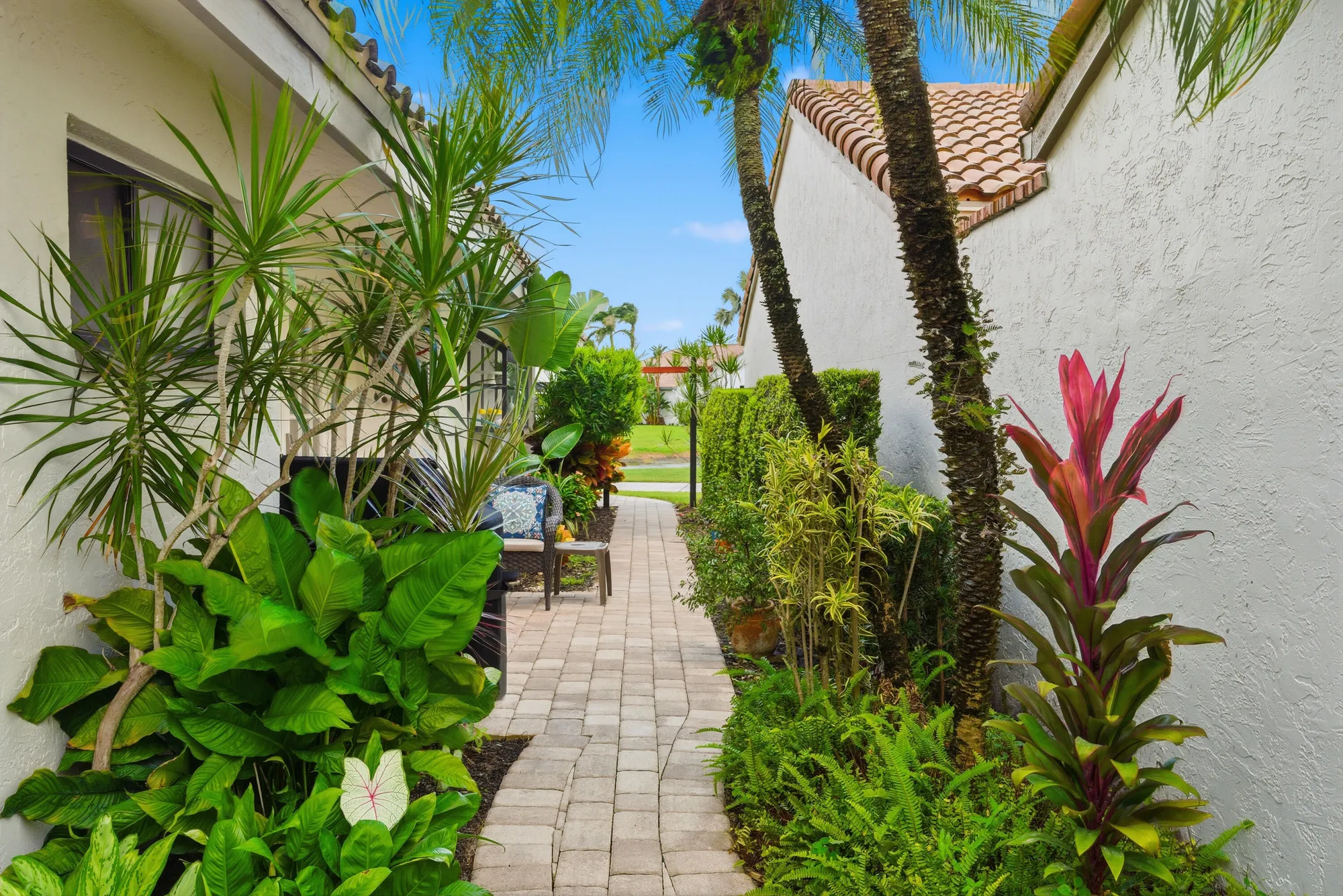 Property Slideshow image 32 of 47 | 5598 kiowa cir, Boynton Beach, FL, 33437