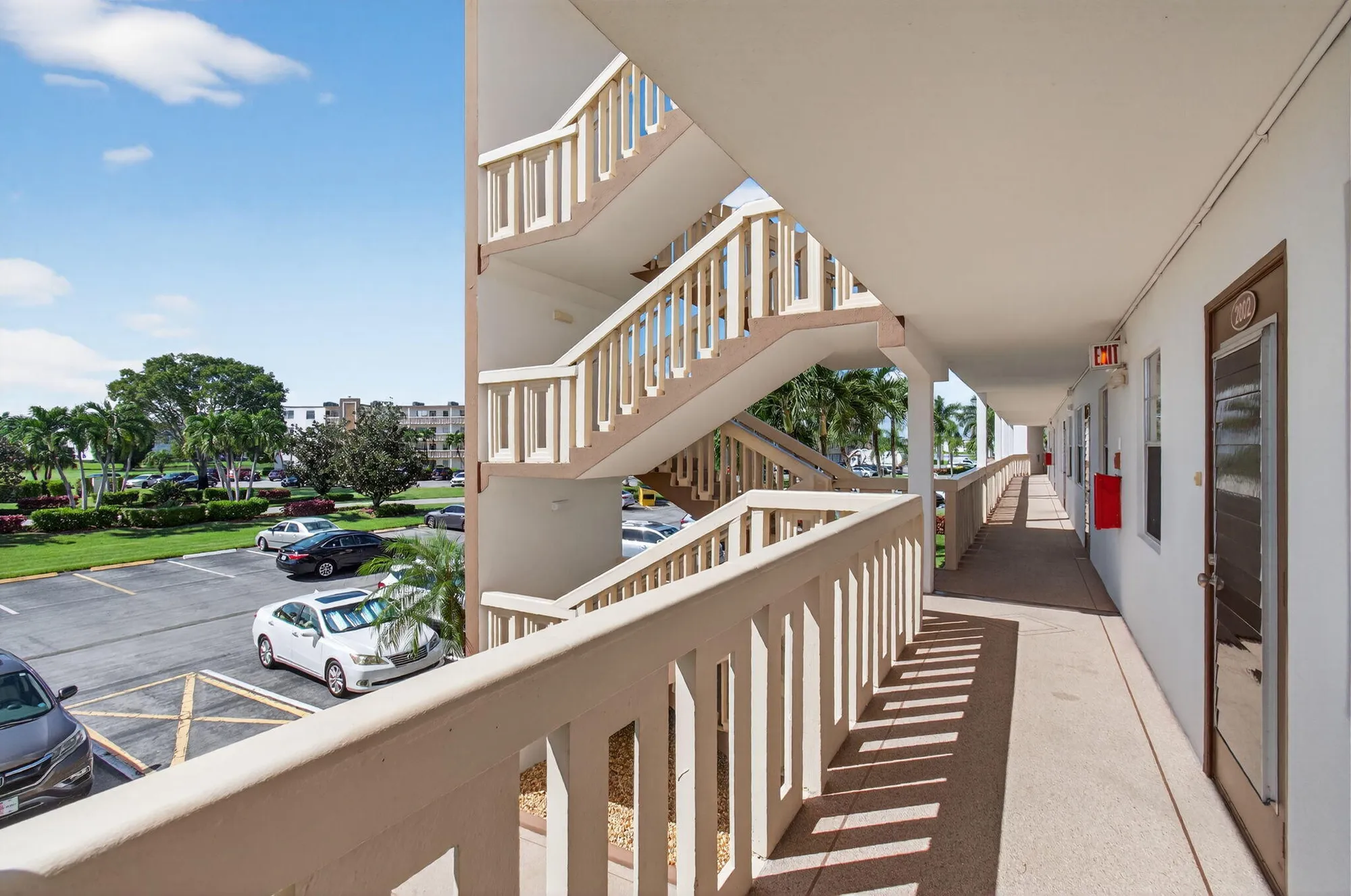 Property Slideshow image 8 of 101 | 2001 guildford a, Boca Raton, FL, 33434