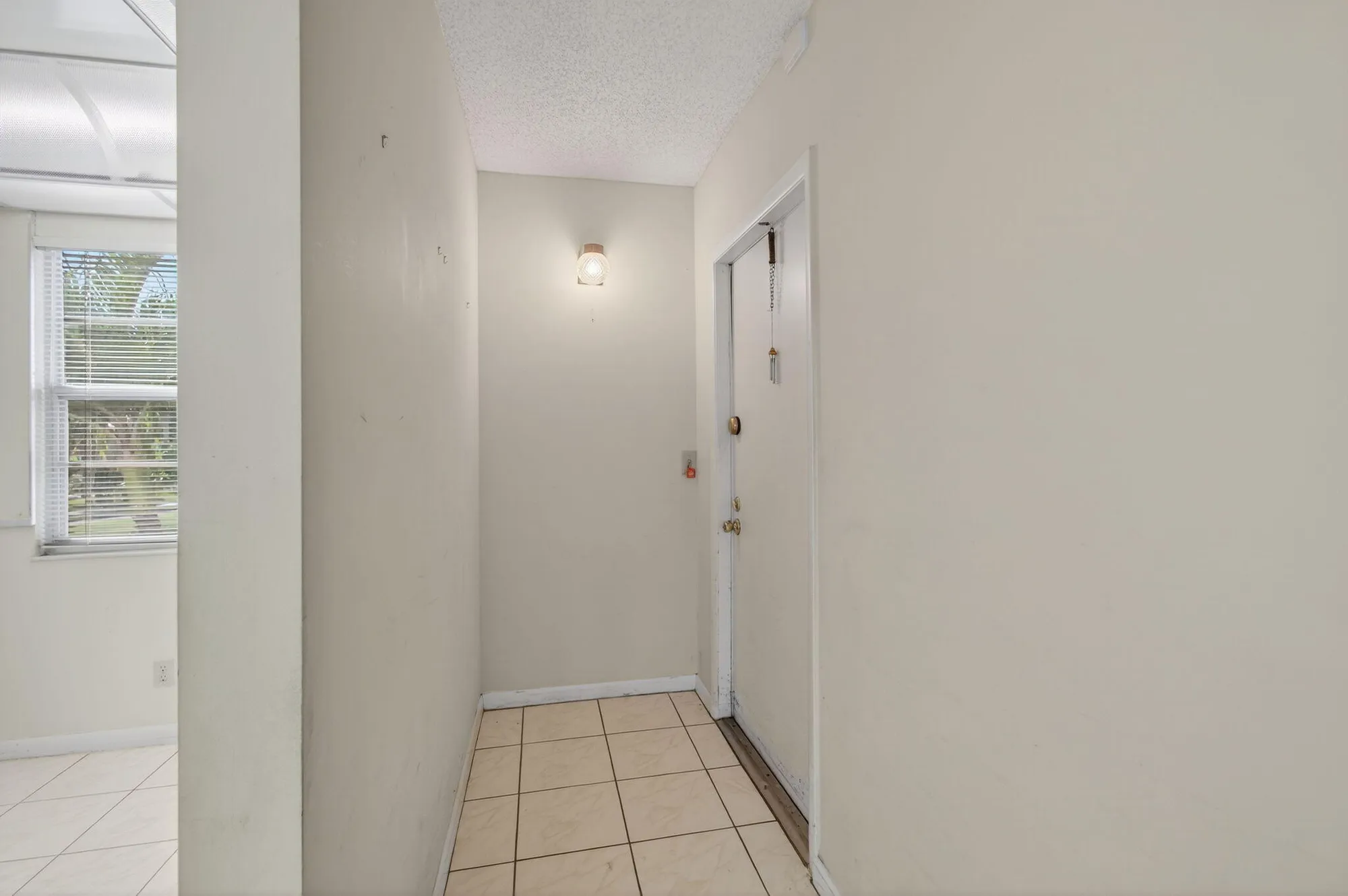 Property Slideshow image 9 of 101 | 2001 guildford a, Boca Raton, FL, 33434