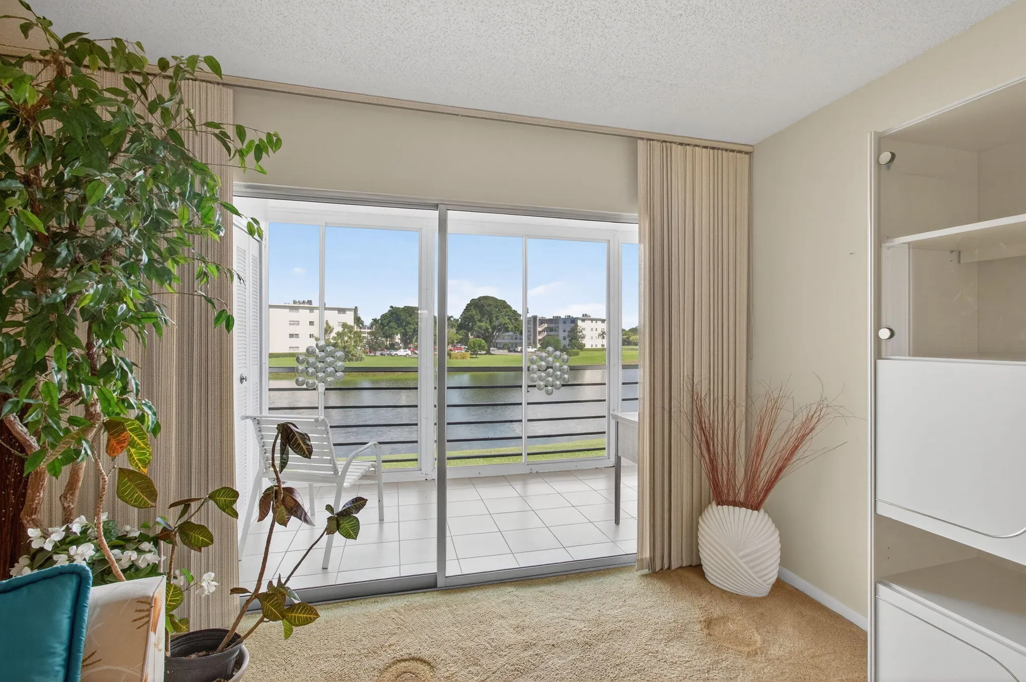 Property Slideshow image 17 of 101 | 2001 guildford a, Boca Raton, FL, 33434