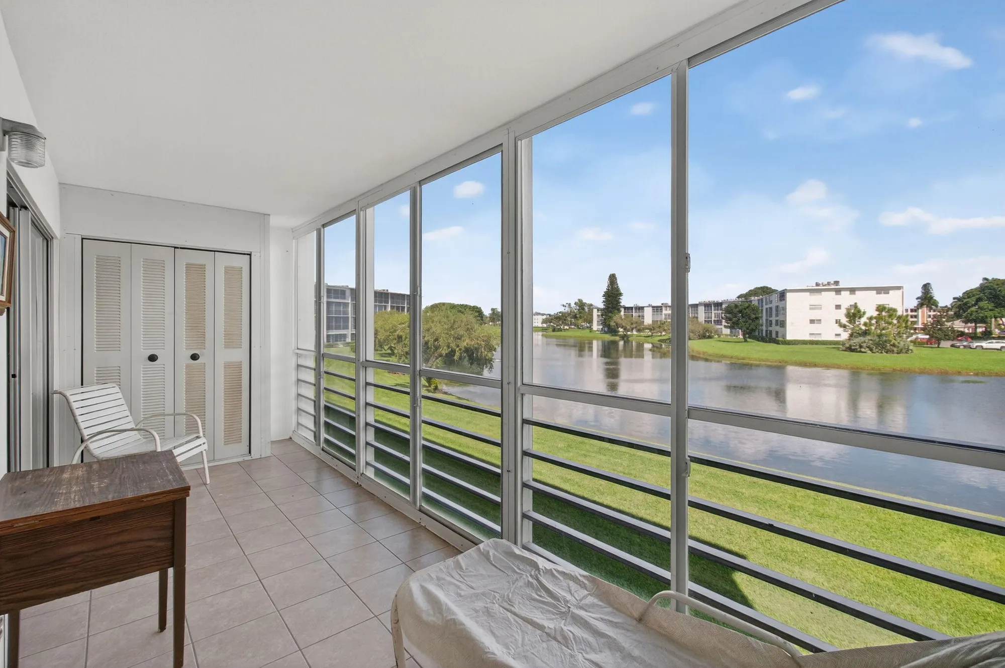 Property Slideshow image 20 of 101 | 2001 guildford a, Boca Raton, FL, 33434